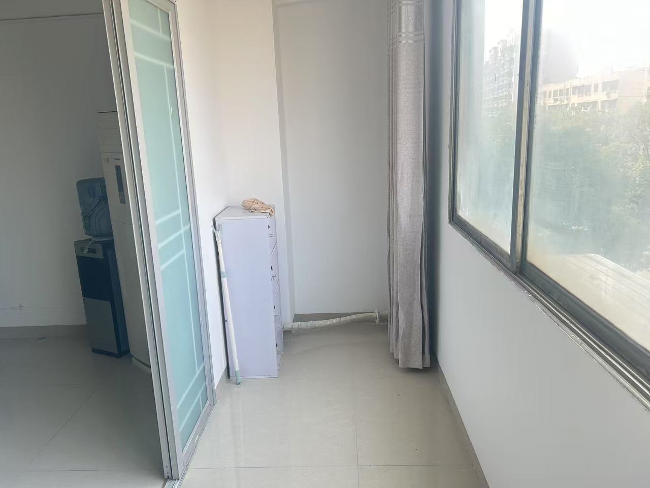 立方大厦  3室2厅1卫   1500.00元/月室内图