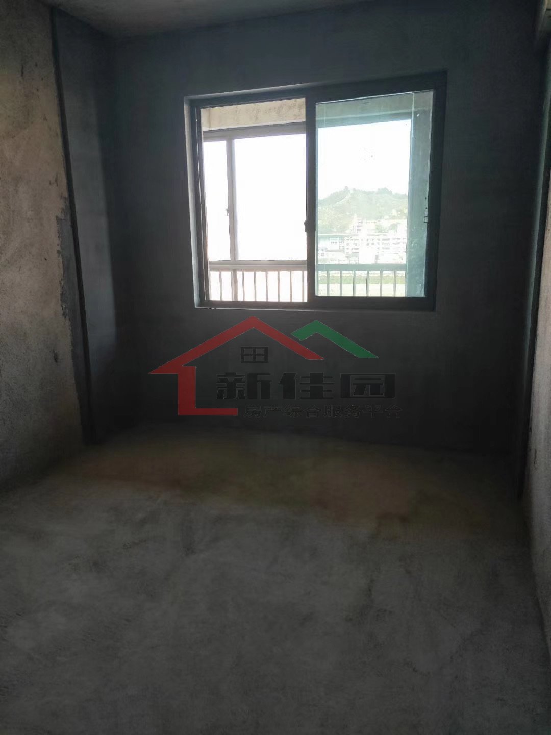 江与城  3室2厅2卫   87.80万客厅