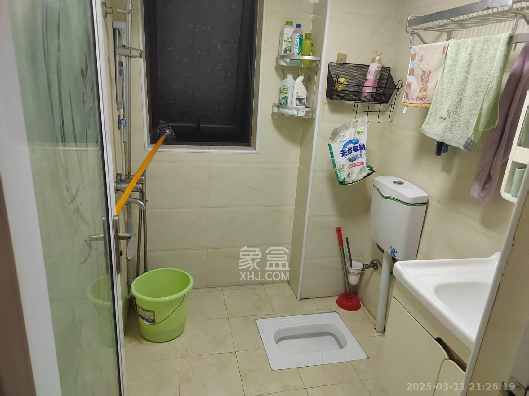 国泰九龙湾  4室2厅2卫    3000.0元/月 国泰九龙湾  4室2厅2卫    3000.0元/月室内图