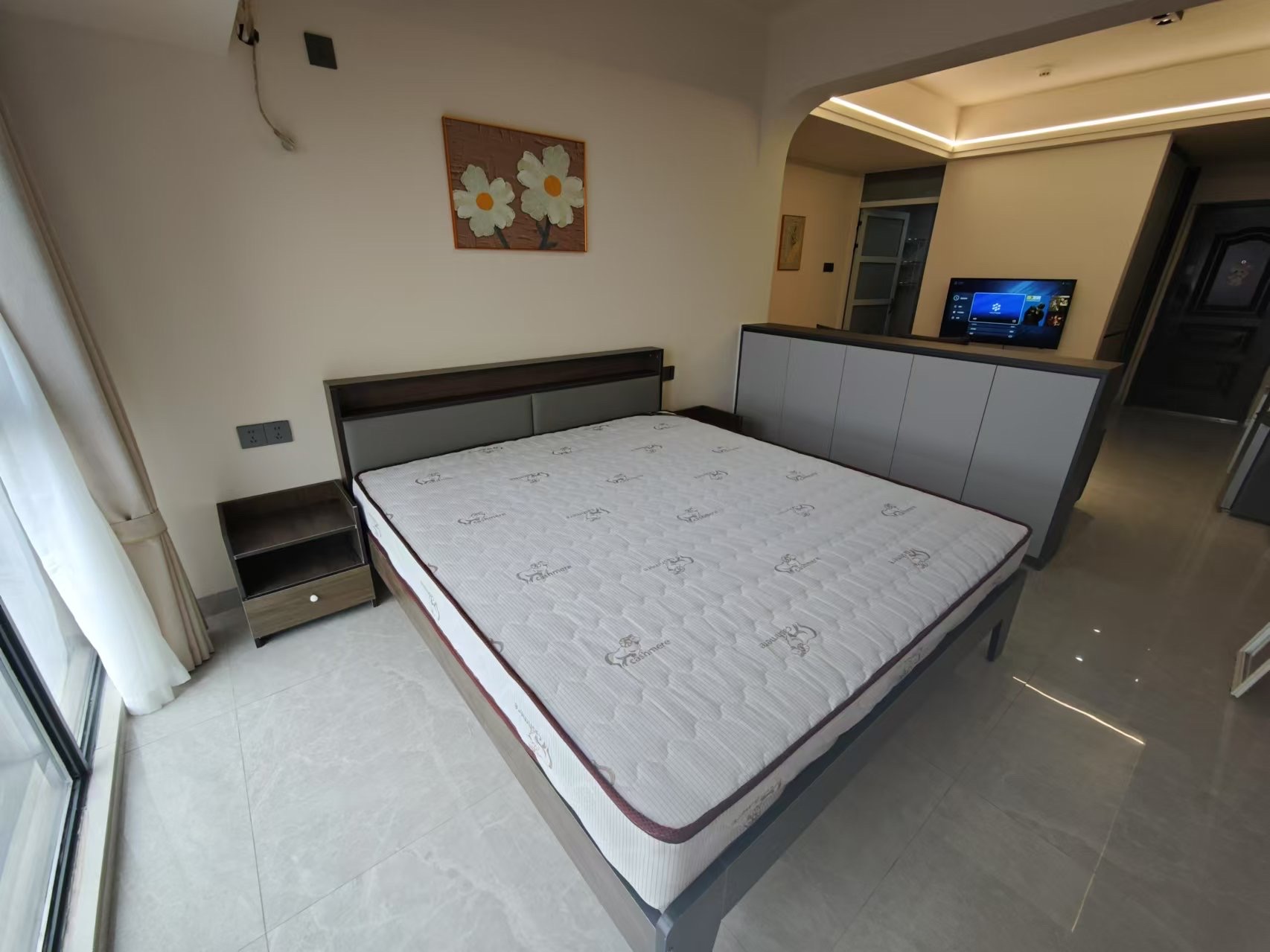 金钟大雁城  1室0厅0卫    1800.0元/月 金钟大雁城  1室0厅0卫    1800.0元/月室内图