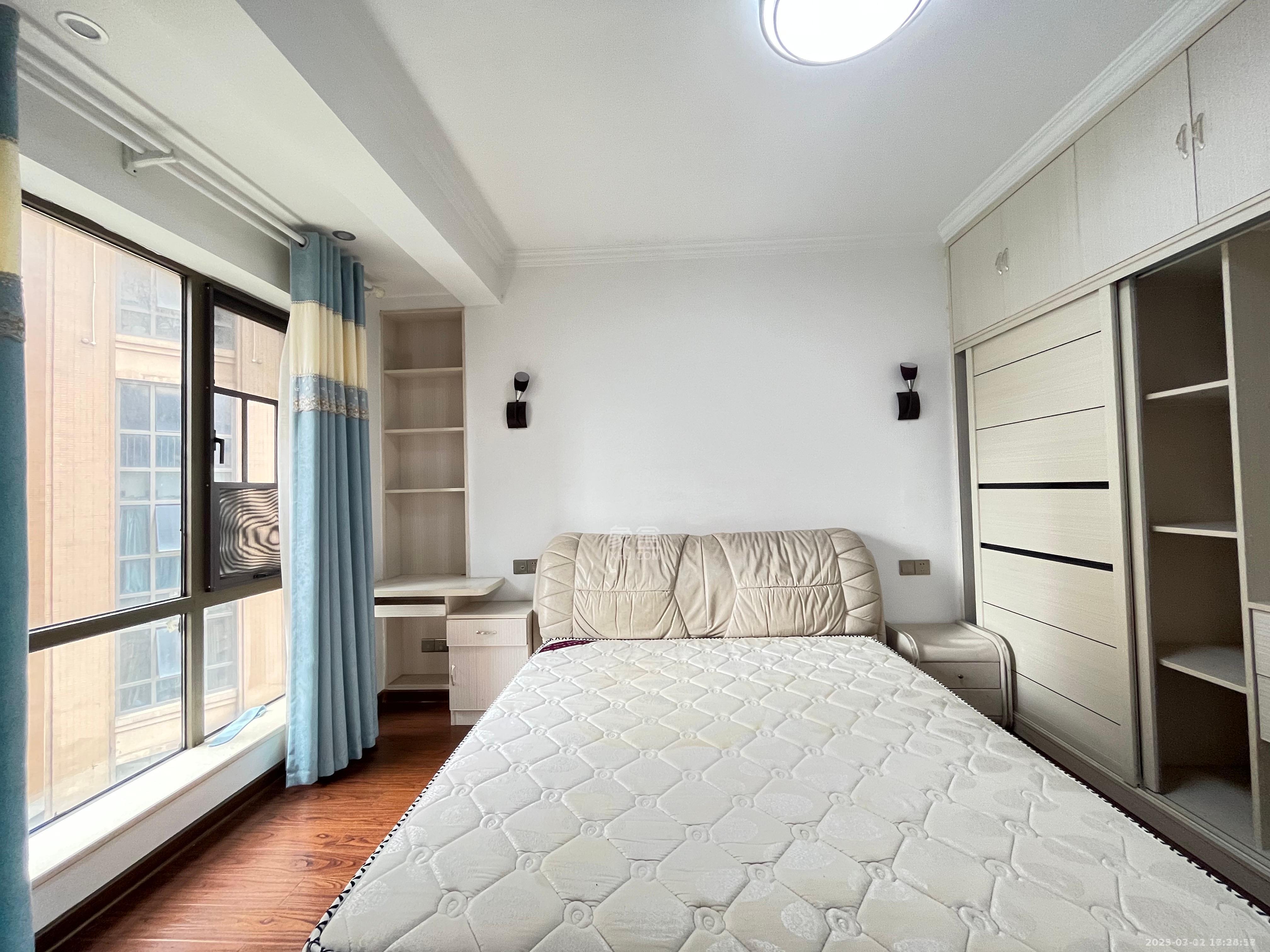 凯旋名门人民中路1006号 4室2厅2卫 2300.0元/月 凯旋名门人民中路1006号 4室2厅2卫 2300.0元/月室内图