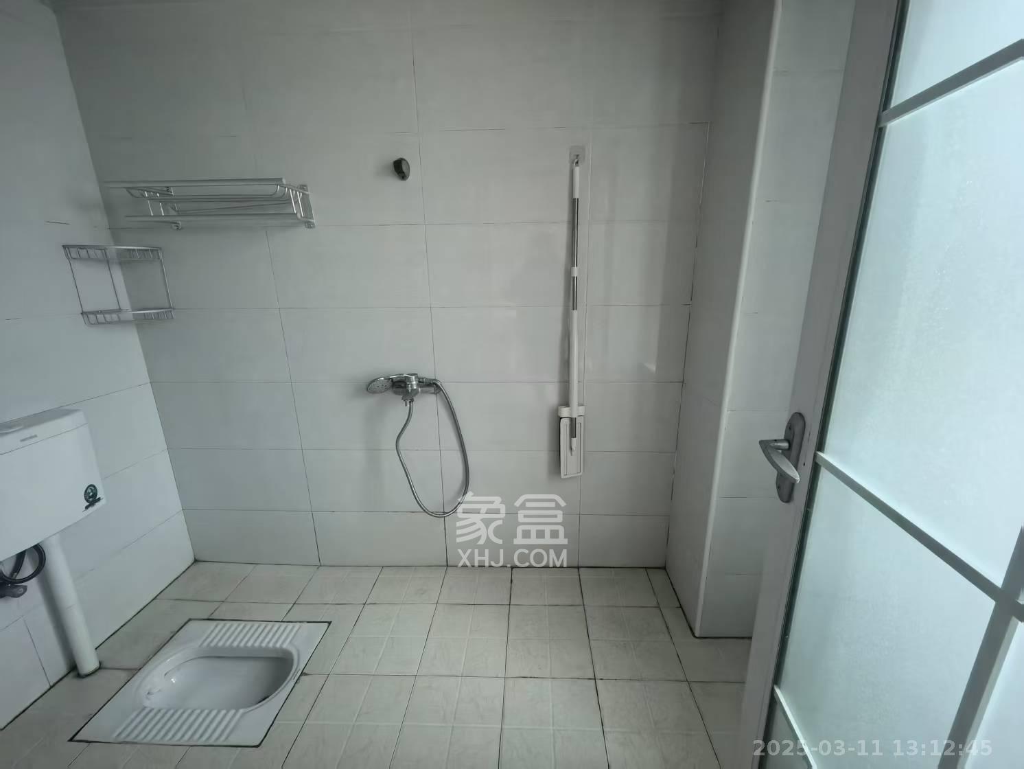 洋湖18克拉(旷远洋湖18克拉) 4室2厅2卫 2600.0元/月 洋湖18克拉(旷远洋湖18克拉) 4室2厅2卫 2600.0元/月室内图