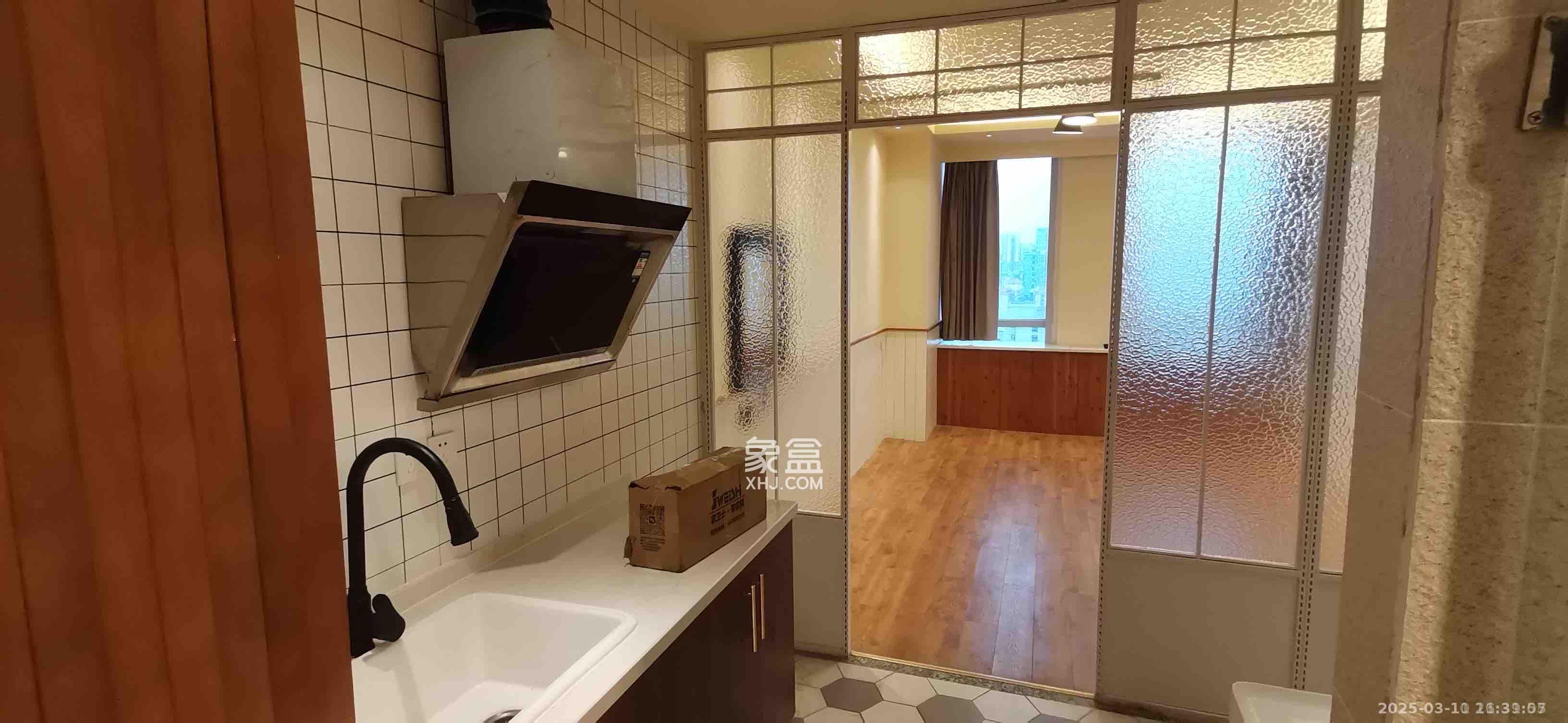宇成朝阳广场  1室0厅0卫   1600.00元/月室内图