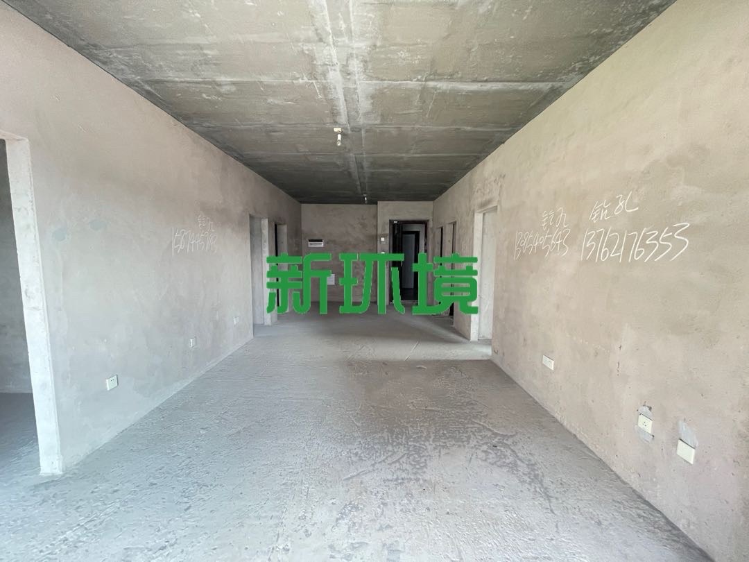 锦绣公馆 4室2厅2卫 60.50万 锦绣公馆 4室2厅2卫 60.50万客厅