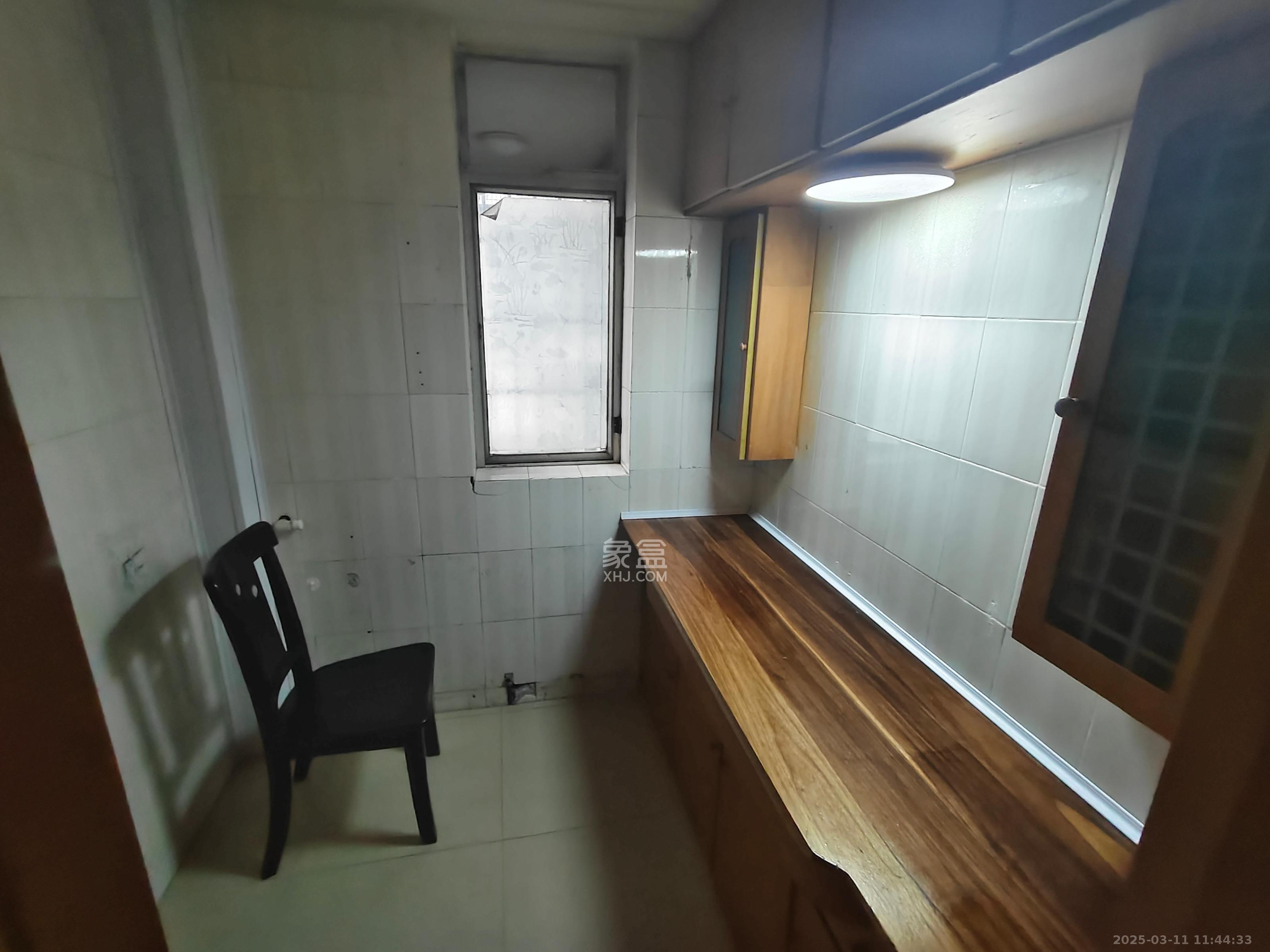 佳兴公寓  2室2厅1卫    3000.0元/月 佳兴公寓  2室2厅1卫    3000.0元/月室内图