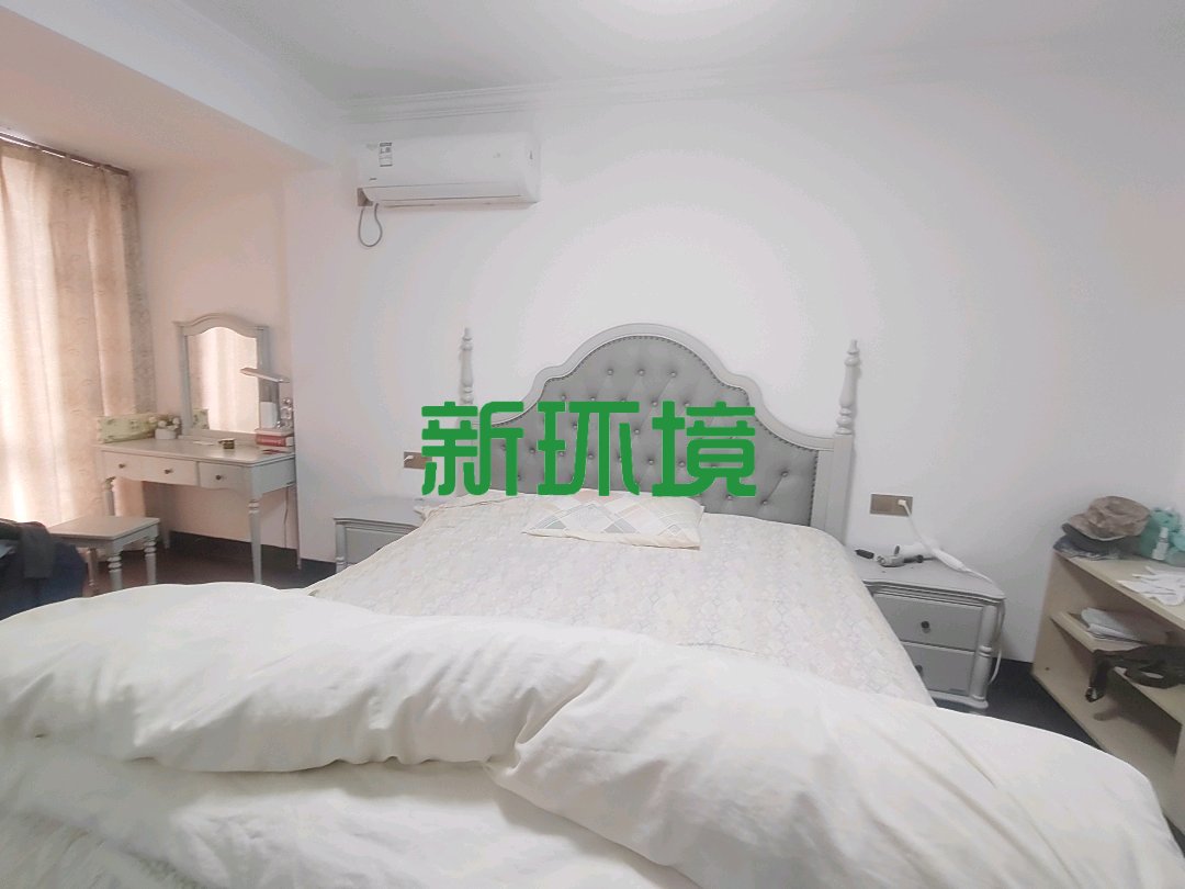 广茂园一期  4室2厅2卫   148.00万卧室