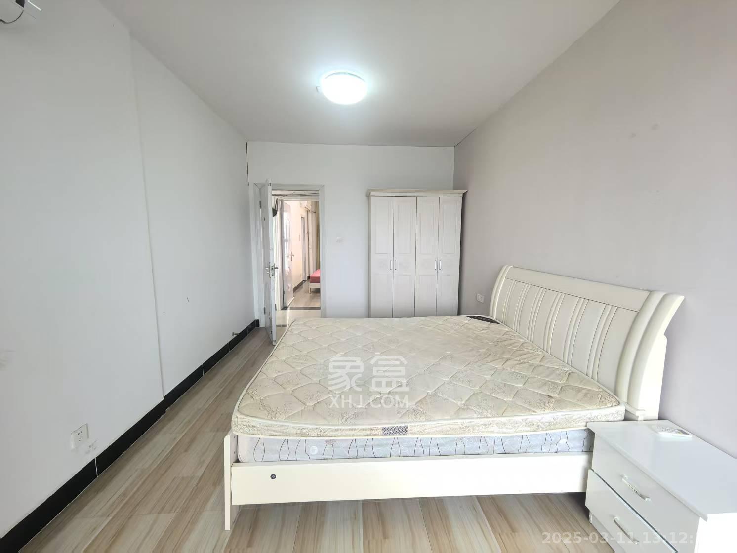 洋湖18克拉(旷远洋湖18克拉) 4室2厅2卫 2600.0元/月 洋湖18克拉(旷远洋湖18克拉) 4室2厅2卫 2600.0元/月室内图