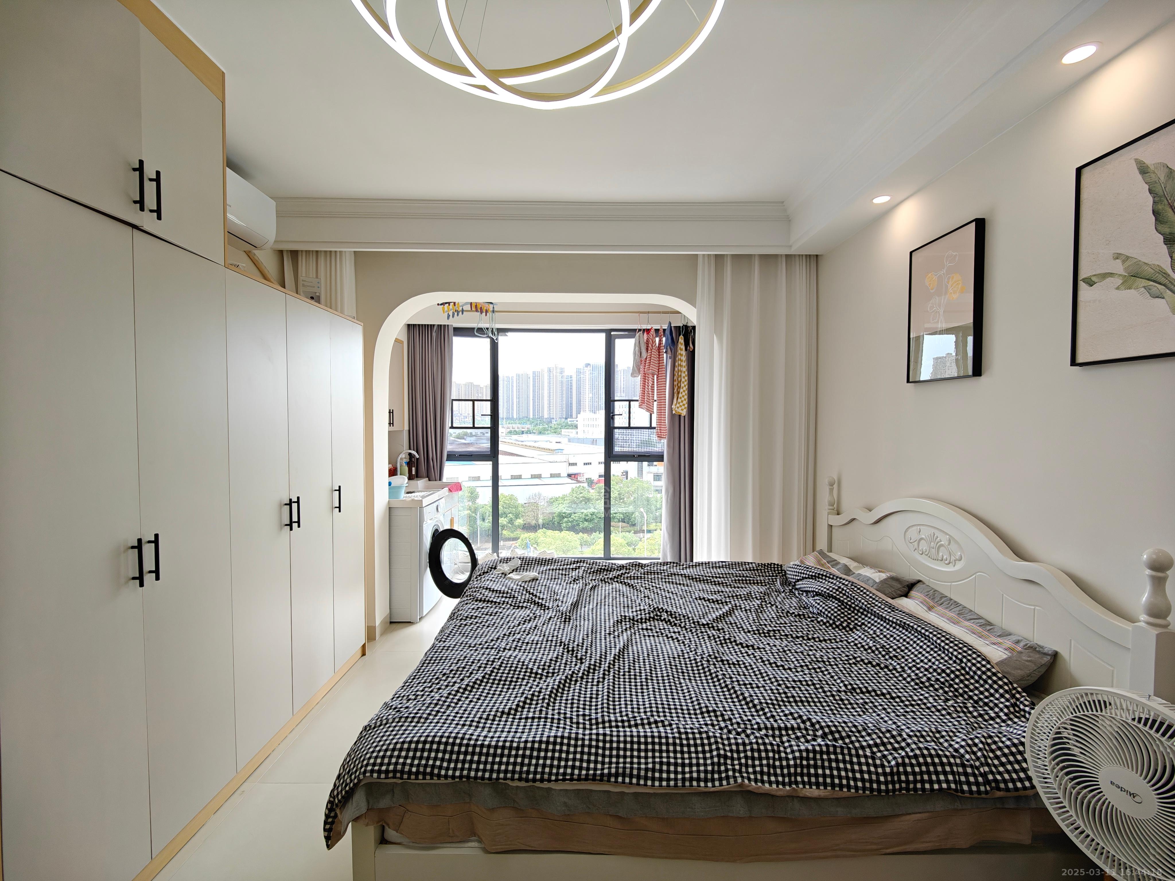 经世龙城  1室1厅1卫    1400.0元/月 经世龙城  1室1厅1卫    1400.0元/月室内图