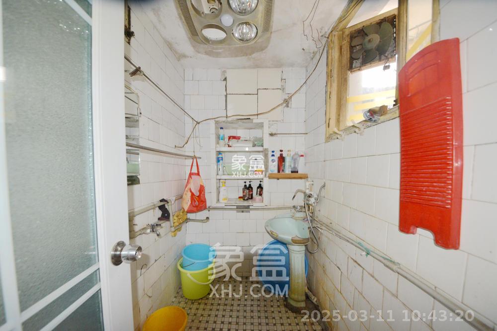 红旗区四片 2室1厅1卫 1500.0元/月 红旗区四片 2室1厅1卫 1500.0元/月室内图