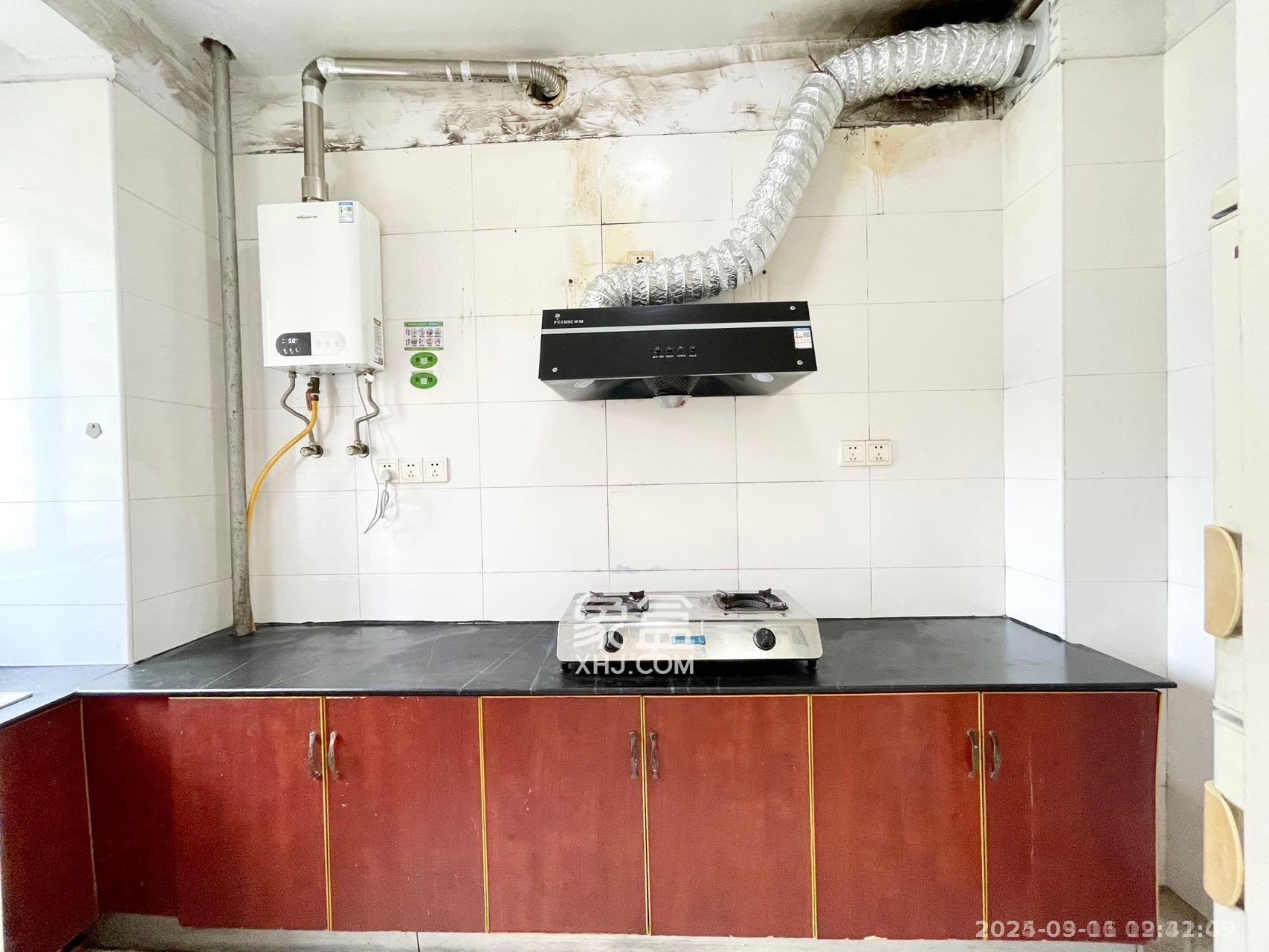 保利麓谷林语E区 3室2厅1卫 2000.0元/月 保利麓谷林语E区 3室2厅1卫 2000.0元/月室内图