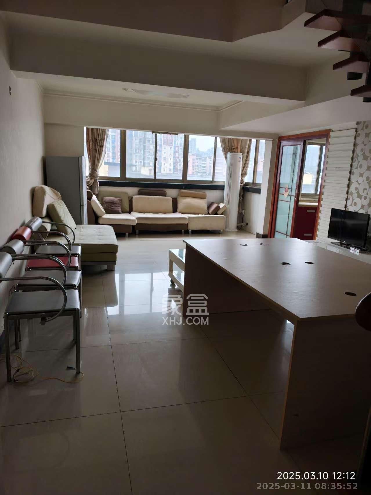 南国嘉苑 2室2厅2卫 1500.0元/月 南国嘉苑 2室2厅2卫 1500.0元/月室内图