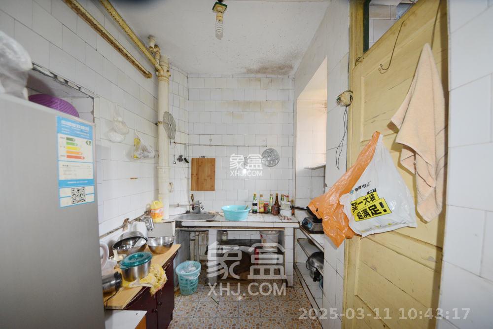 红旗区四片 2室1厅1卫 1500.0元/月 红旗区四片 2室1厅1卫 1500.0元/月室内图