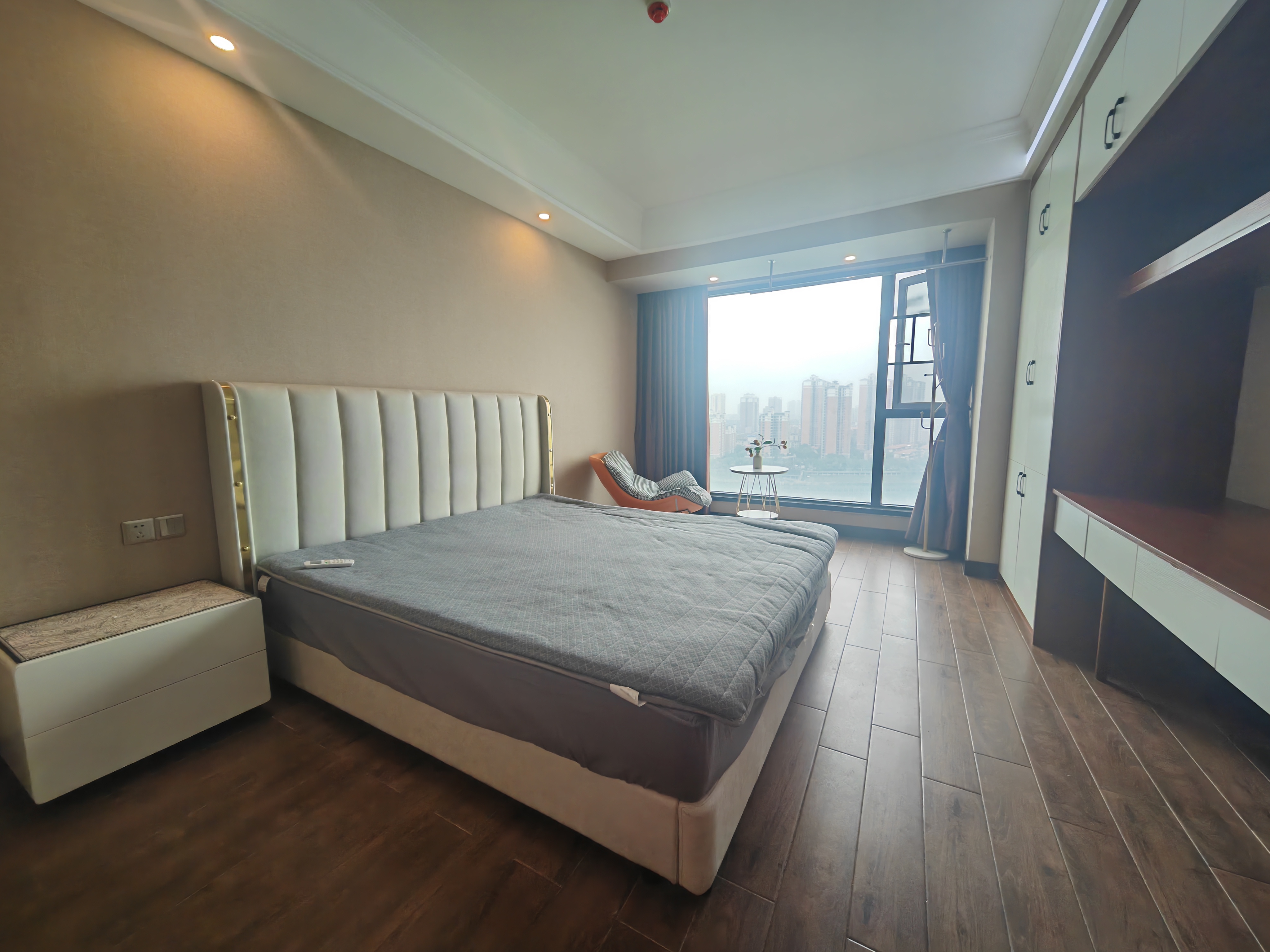 江岸公馆 1室0厅0卫 1600.0元/月 江岸公馆 1室0厅0卫 1600.0元/月室内图