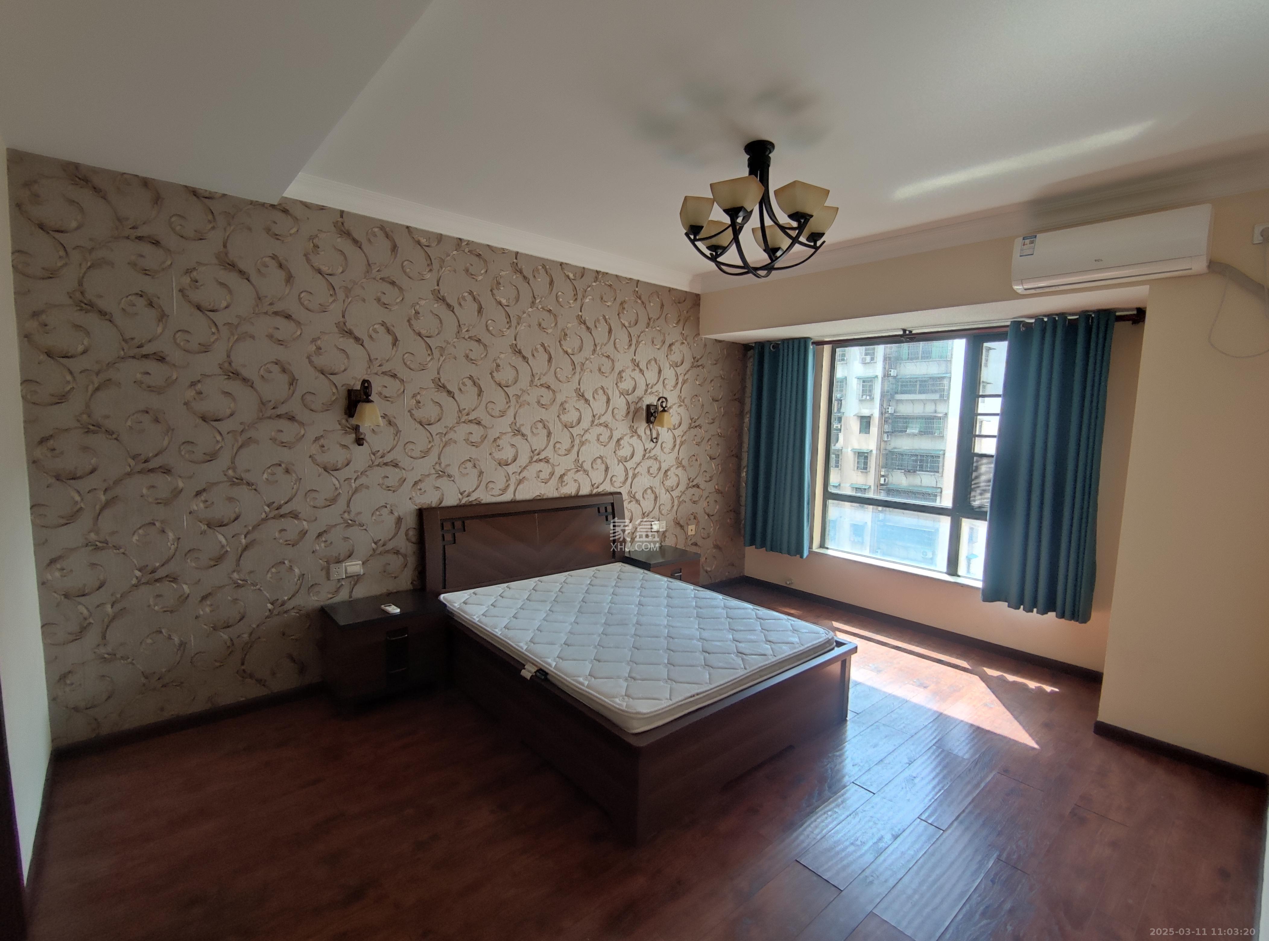 万博汇  4室2厅1卫   5800.00元/月室内图