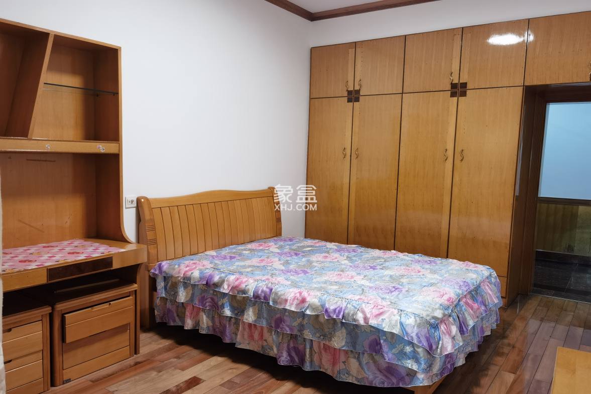 赫山区青年路茂林社区 3室2厅1卫 1200.0元/月 赫山区青年路茂林社区 3室2厅1卫 1200.0元/月室内图