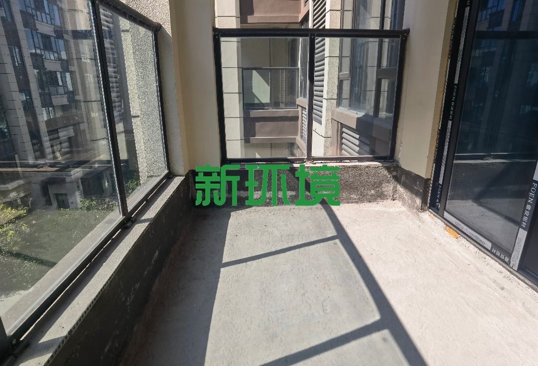 荣盛华府  4室2厅1卫    99.8万 荣盛华府  4室2厅1卫    99.8万客厅