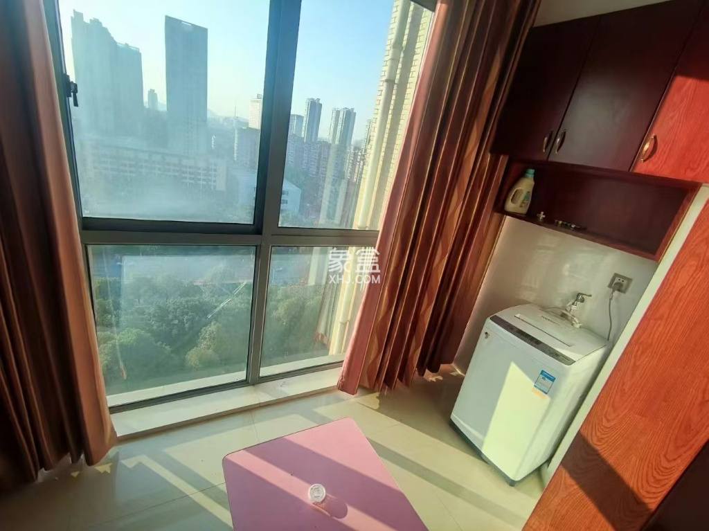 鹏利广场  1室1厅1卫    1200.0元/月 鹏利广场  1室1厅1卫    1200.0元/月室内图