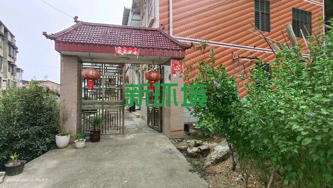 大庸桥散盘  7室3厅3卫    122.0万 大庸桥散盘  7室3厅3卫    122.0万客厅