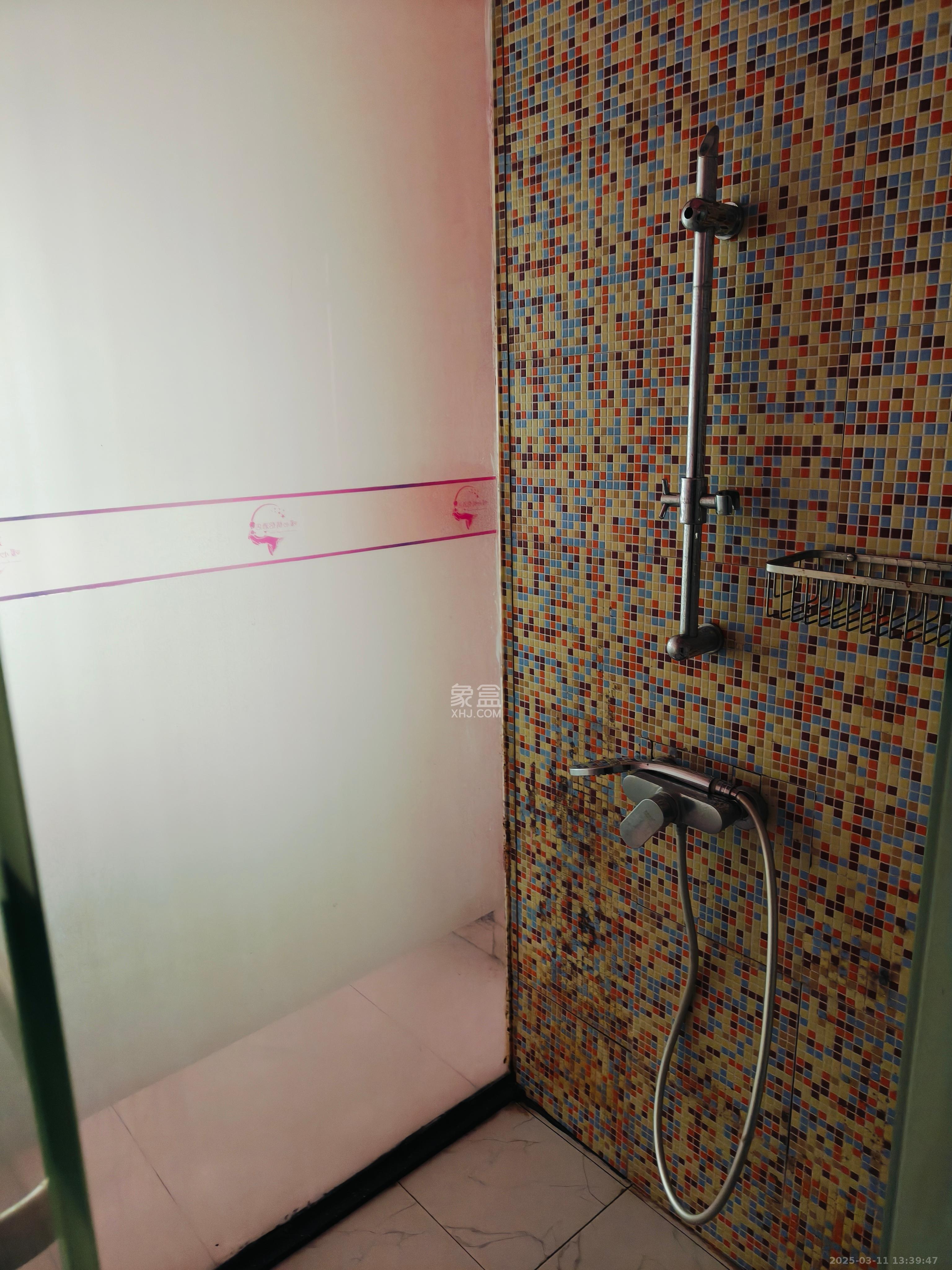 御溪国际 1室1厅1卫 1200.0元/月 御溪国际 1室1厅1卫 1200.0元/月室内图