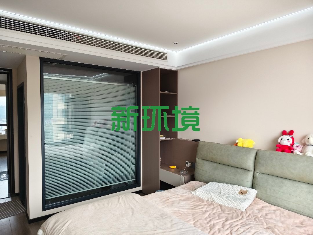 东宸江山里  4室2厅2卫   97.00万客厅