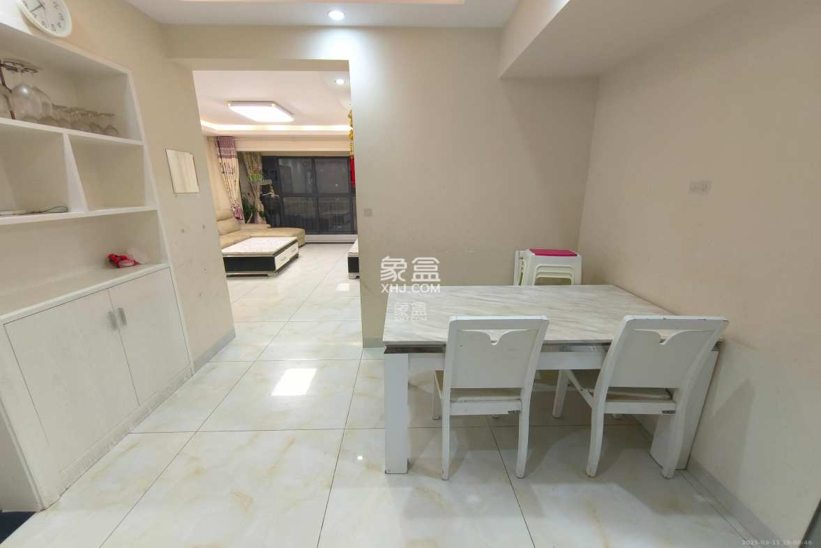 邦盛水岸御园  3室2厅1卫    2000.0元/月 邦盛水岸御园  3室2厅1卫    2000.0元/月室内图