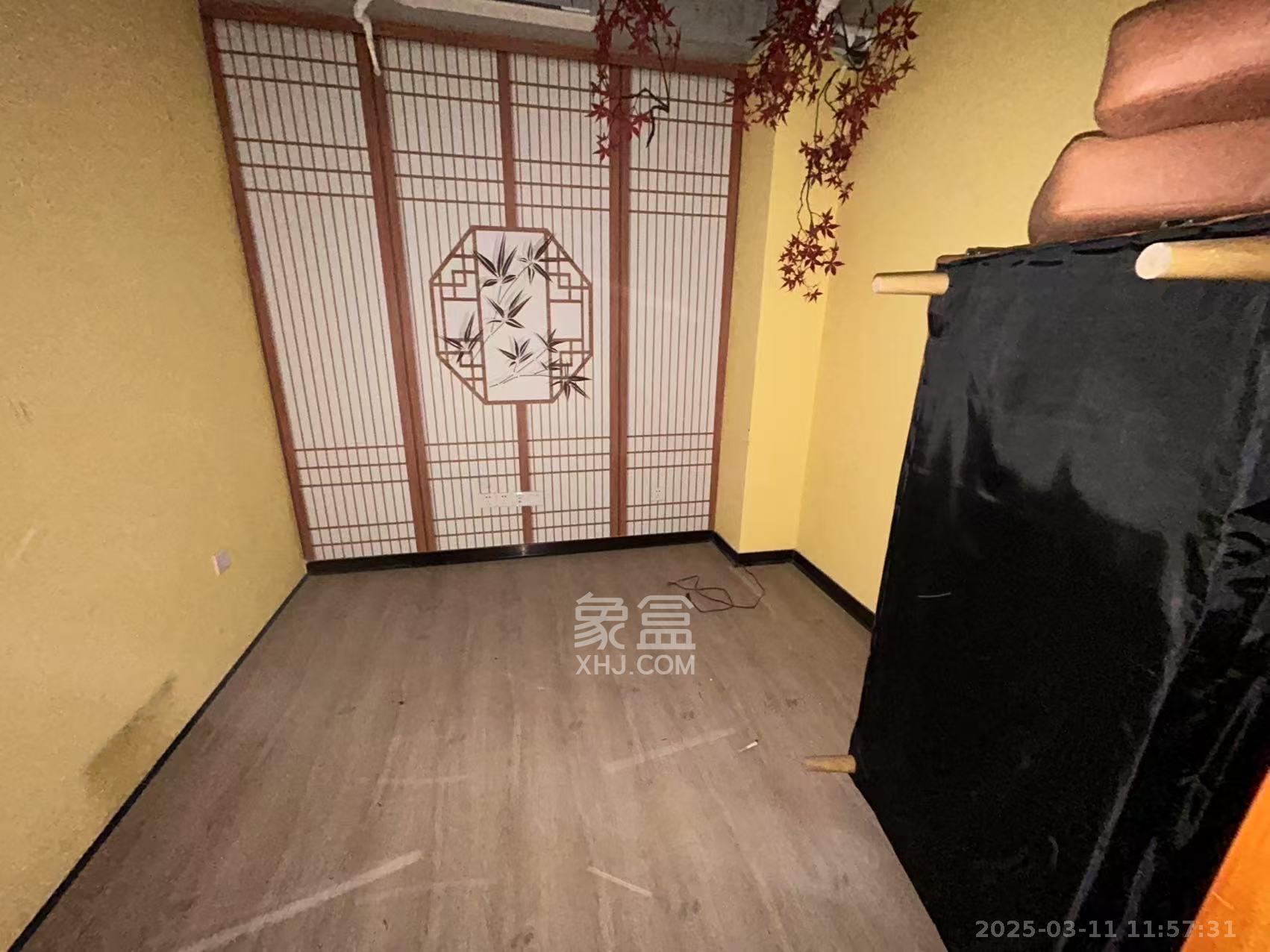 蓝色地标 5室1厅1卫 4500.0元/月 蓝色地标 5室1厅1卫 4500.0元/月室内图