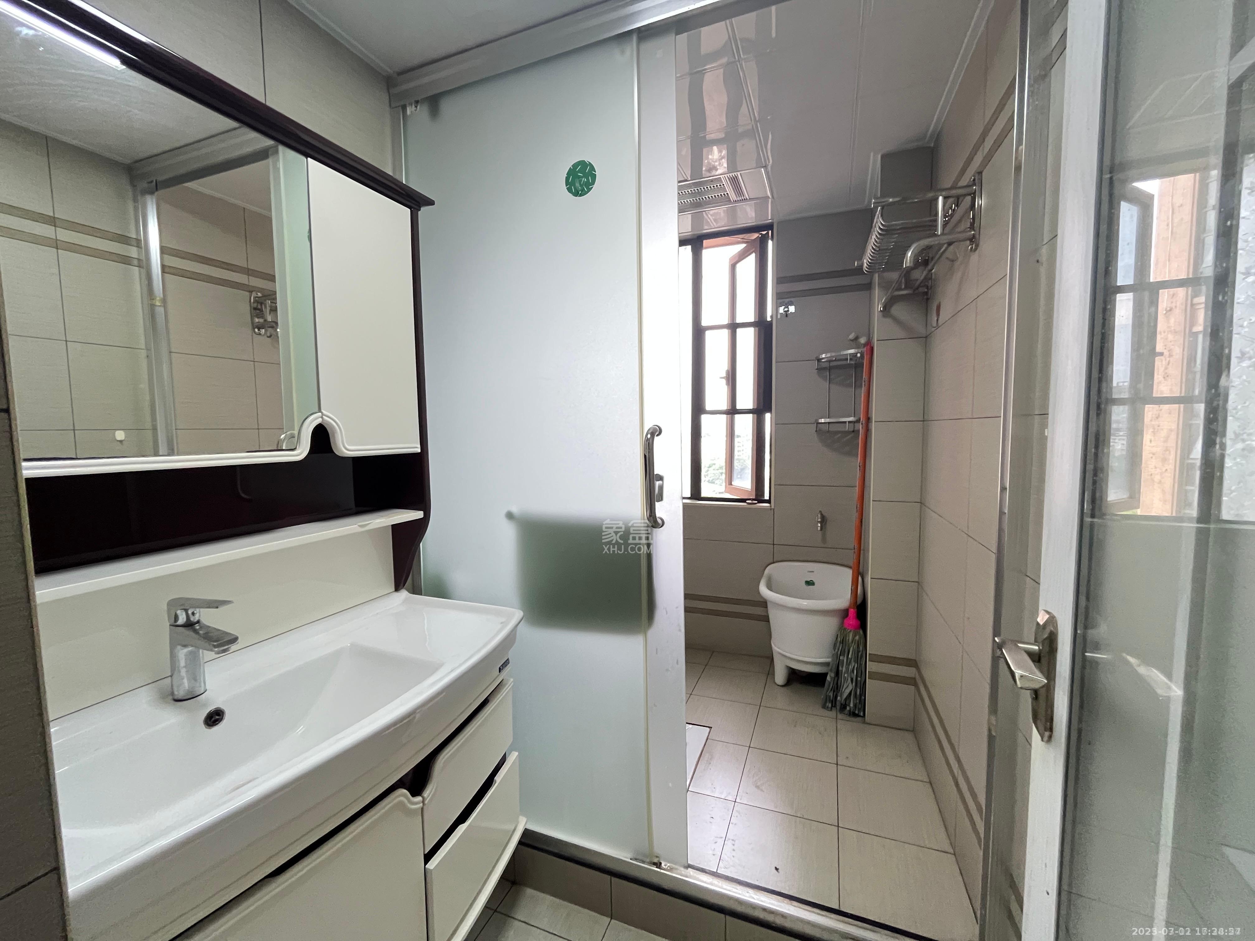 凯旋名门人民中路1006号 4室2厅2卫 2300.0元/月 凯旋名门人民中路1006号 4室2厅2卫 2300.0元/月室内图