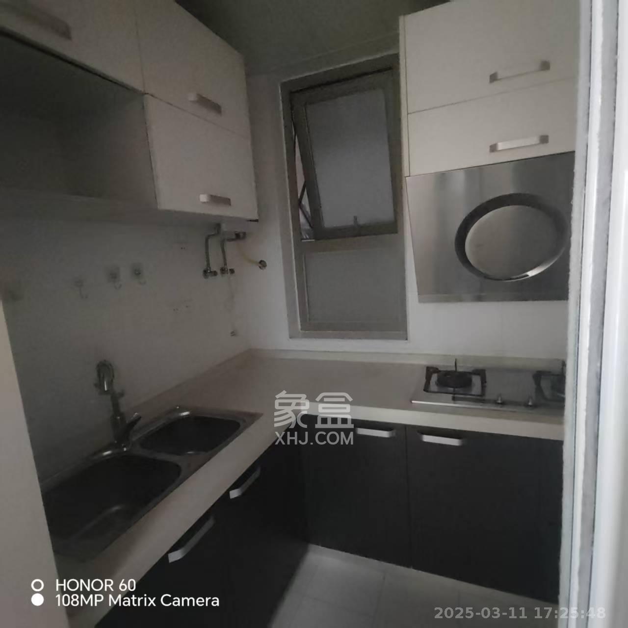 怡海星城 2室2厅1卫 1700.0元/月 怡海星城 2室2厅1卫 1700.0元/月室内图