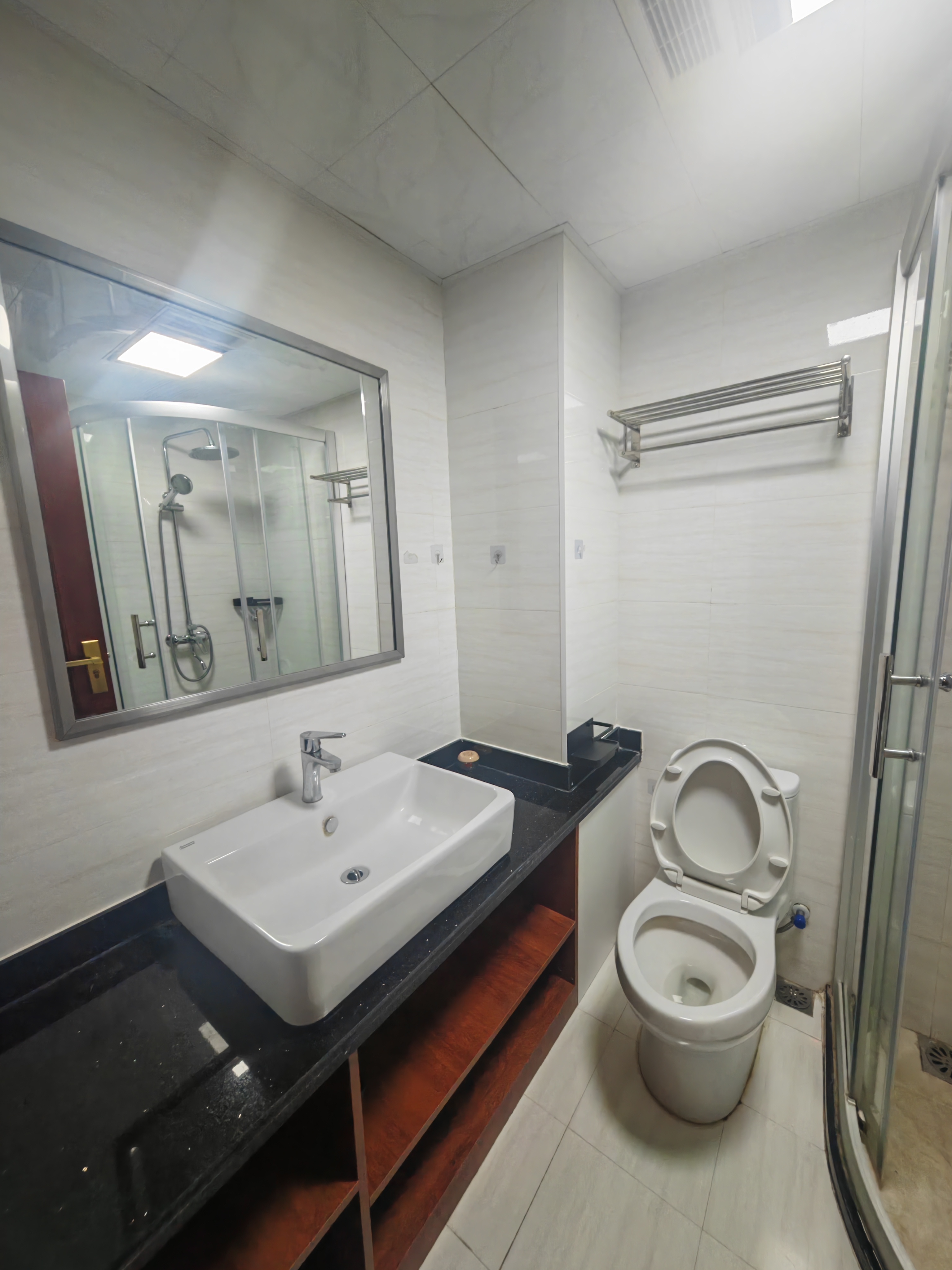 江岸公馆 1室0厅0卫 1600.0元/月 江岸公馆 1室0厅0卫 1600.0元/月室内图