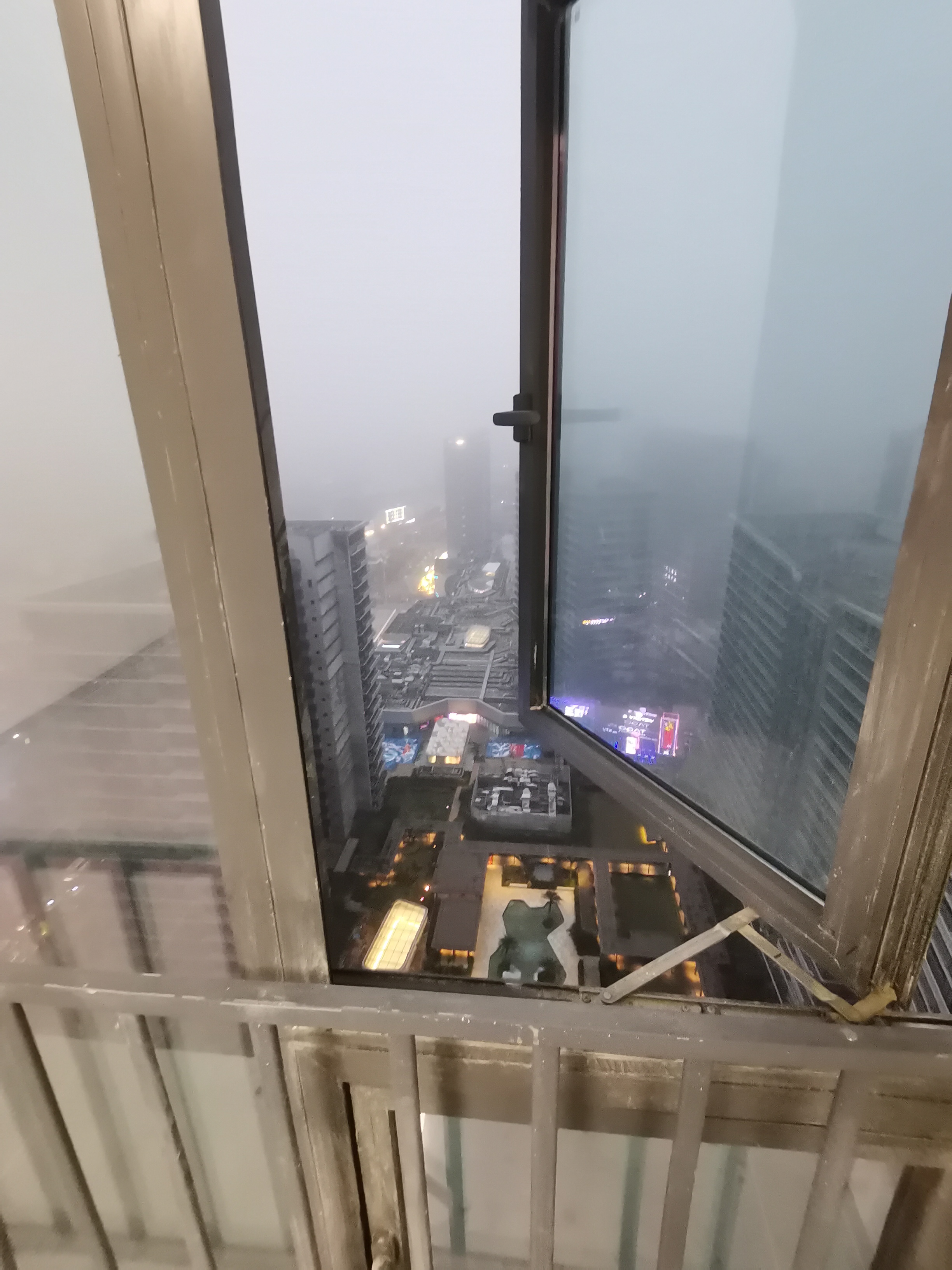 龙湖光年 1室1厅1卫 2800.00元/月 龙湖光年 1室1厅1卫 2800.00元/月室内图