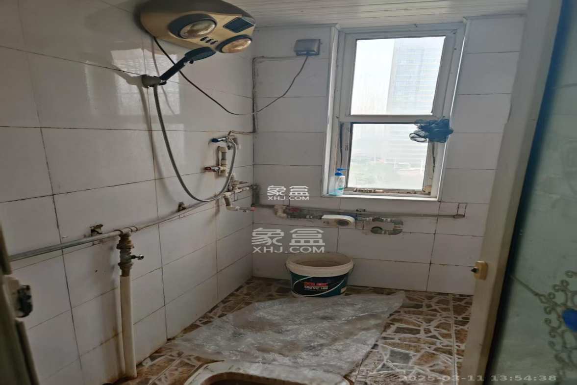 盛湘家园  3室2厅2卫    1800.0元/月 盛湘家园  3室2厅2卫    1800.0元/月室内图