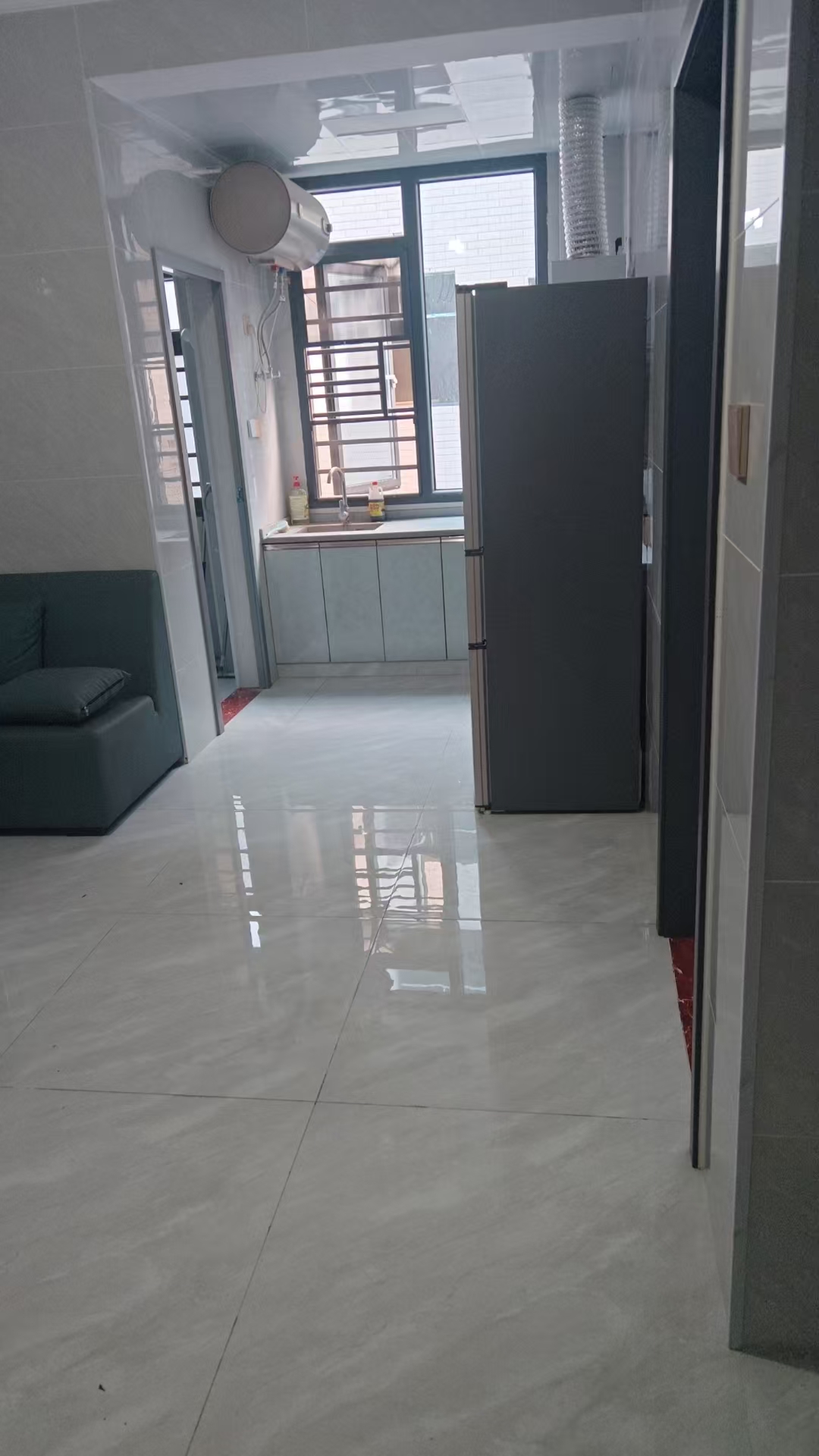 南垅社区（A区）  2室1厅1卫    900.0元/月室内图