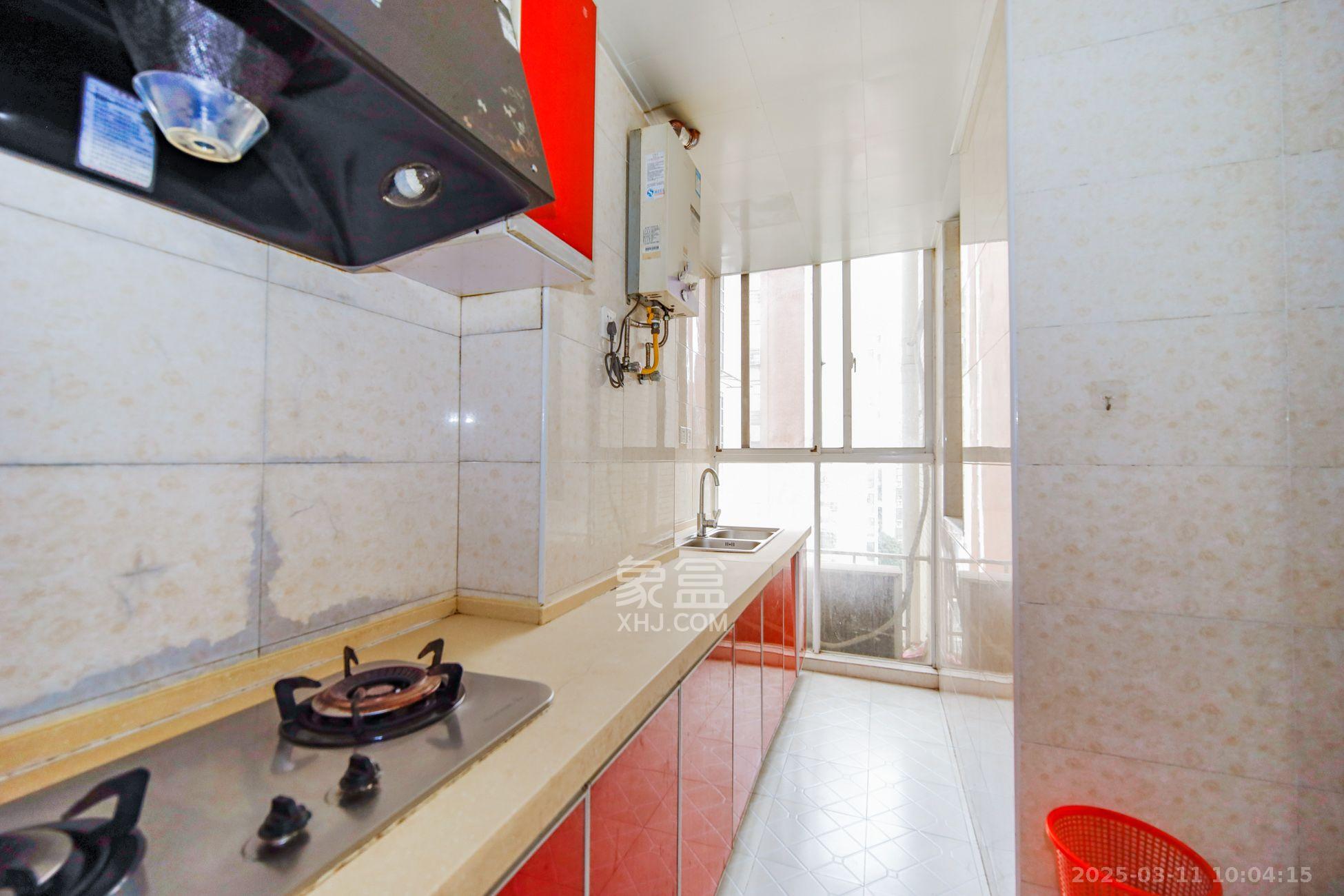 天天向上 2室1厅1卫 1900.0元/月 天天向上 2室1厅1卫 1900.0元/月室内图