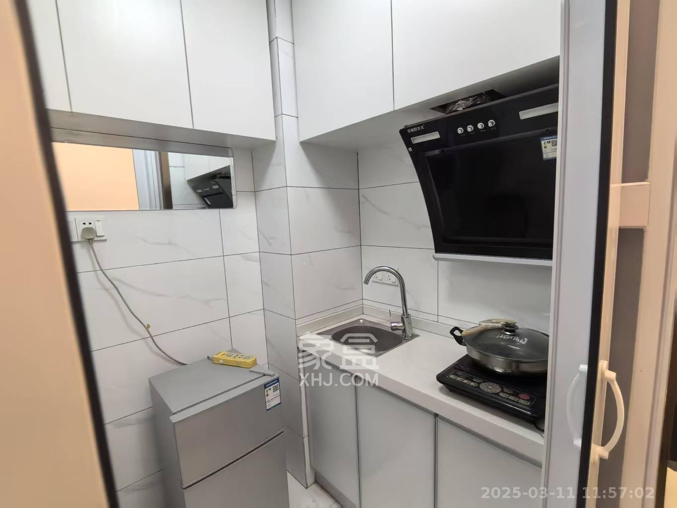 阿舍南2号(花之林大厦)  1室1厅1卫    900.0元/月 阿舍南2号(花之林大厦)  1室1厅1卫    900.0元/月室内图