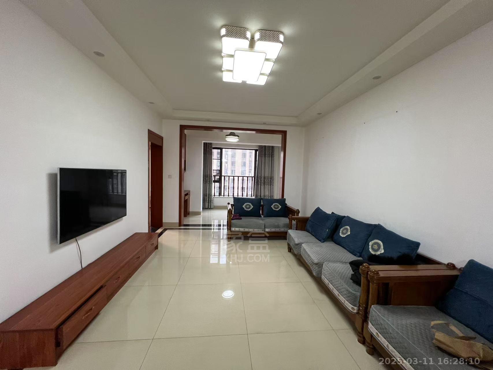 中泰财富湘江 3室2厅1卫 2200.0元/月 中泰财富湘江 3室2厅1卫 2200.0元/月室内图