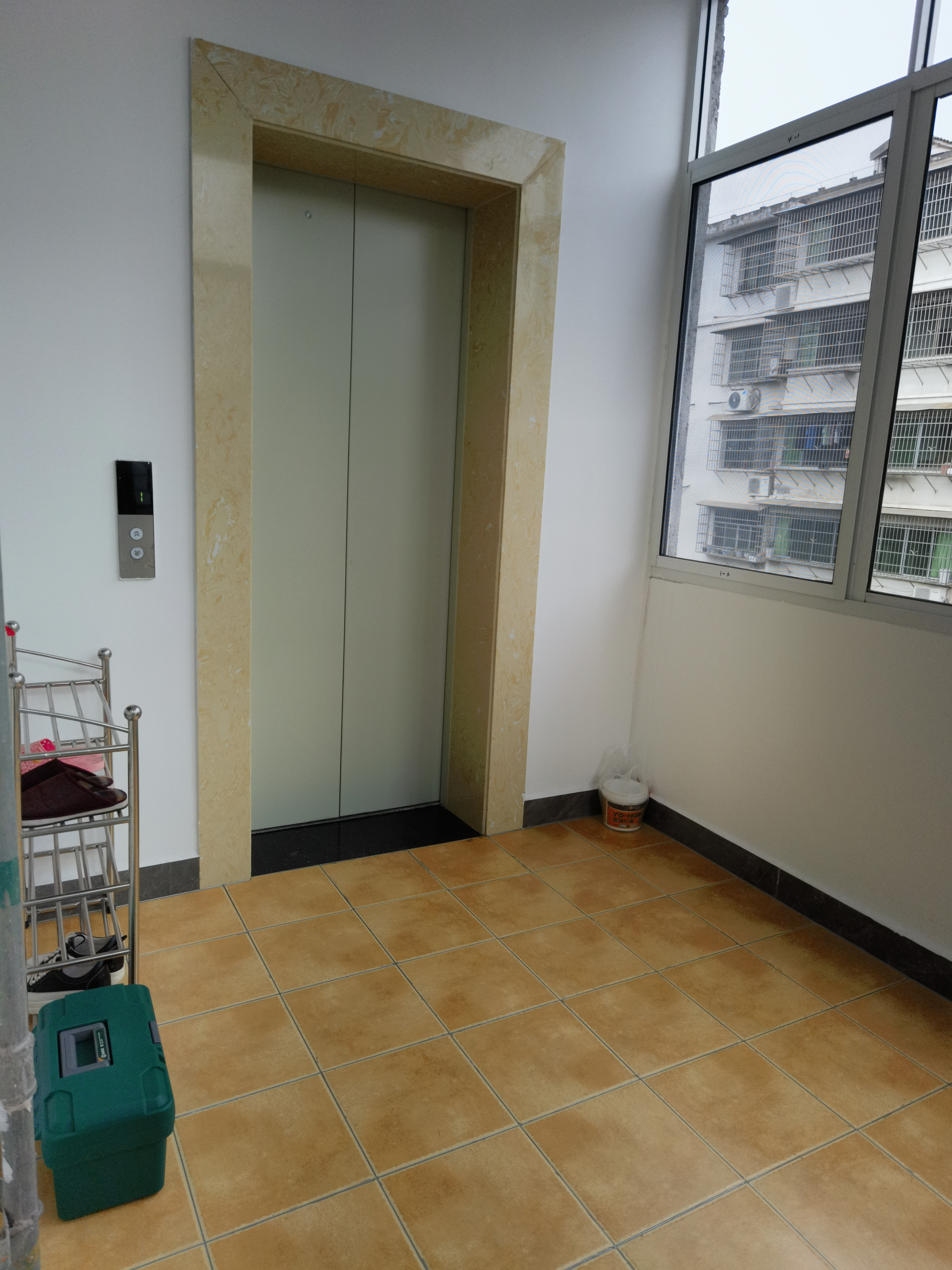 赫山区青年路茂林社区 3室2厅1卫 1200.0元/月 赫山区青年路茂林社区 3室2厅1卫 1200.0元/月室内图