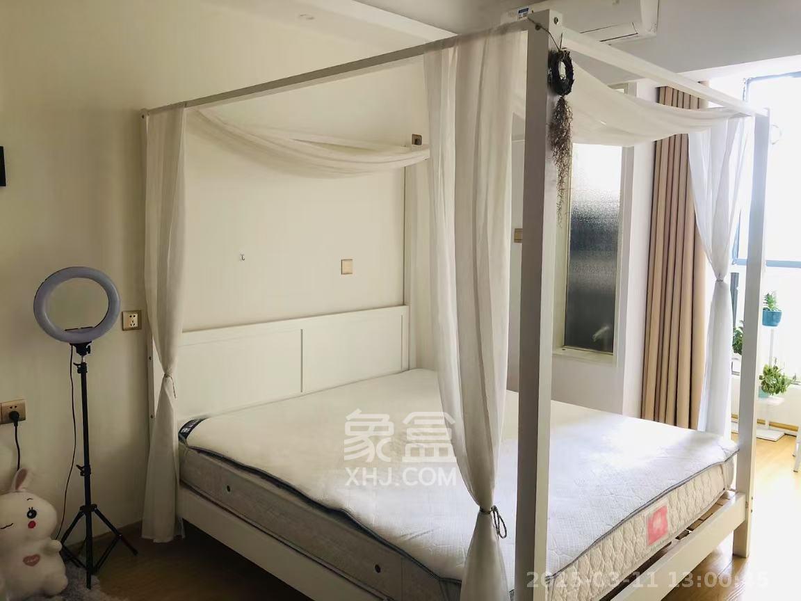 七彩丽都  1室1厅1卫   2100.00元/月室内图