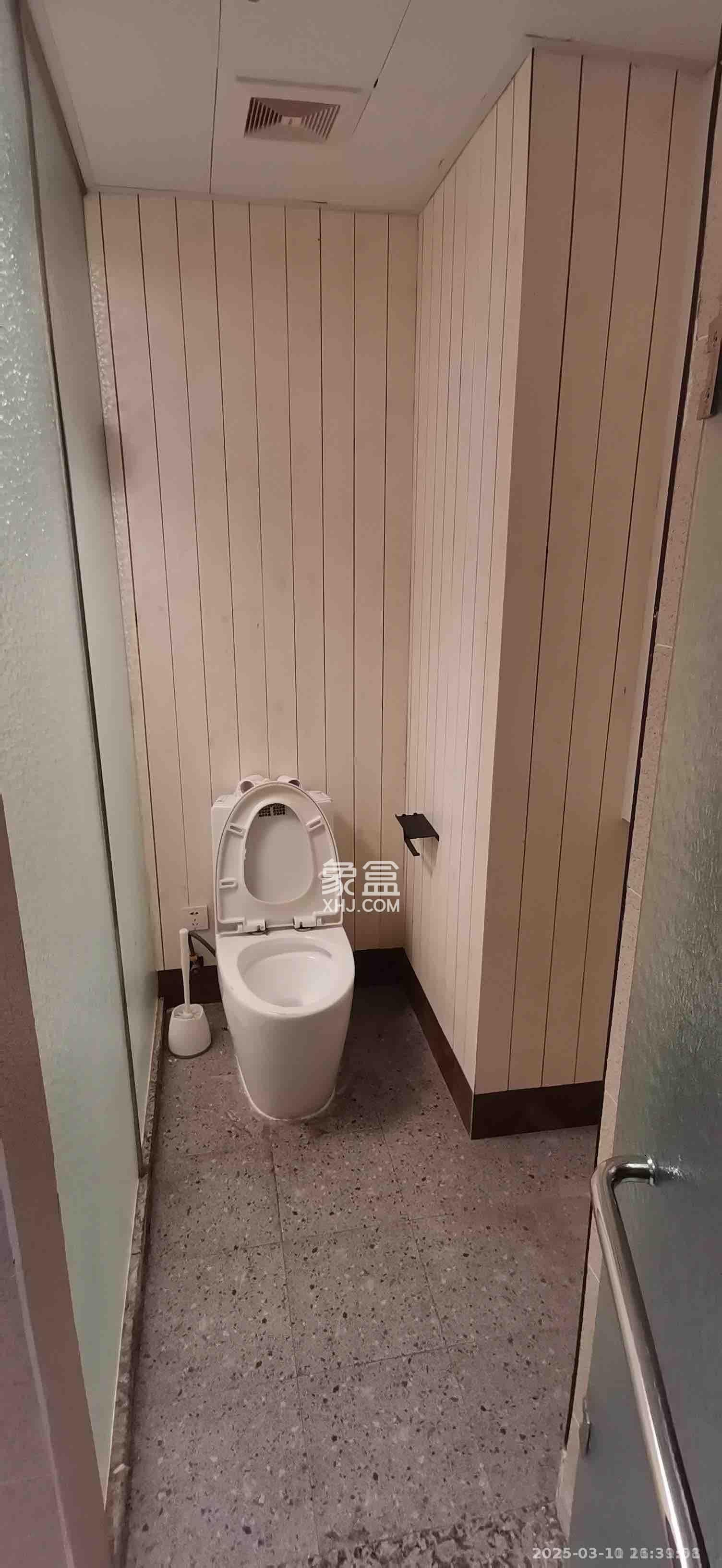 宇成朝阳广场  1室0厅0卫   1600.00元/月室内图
