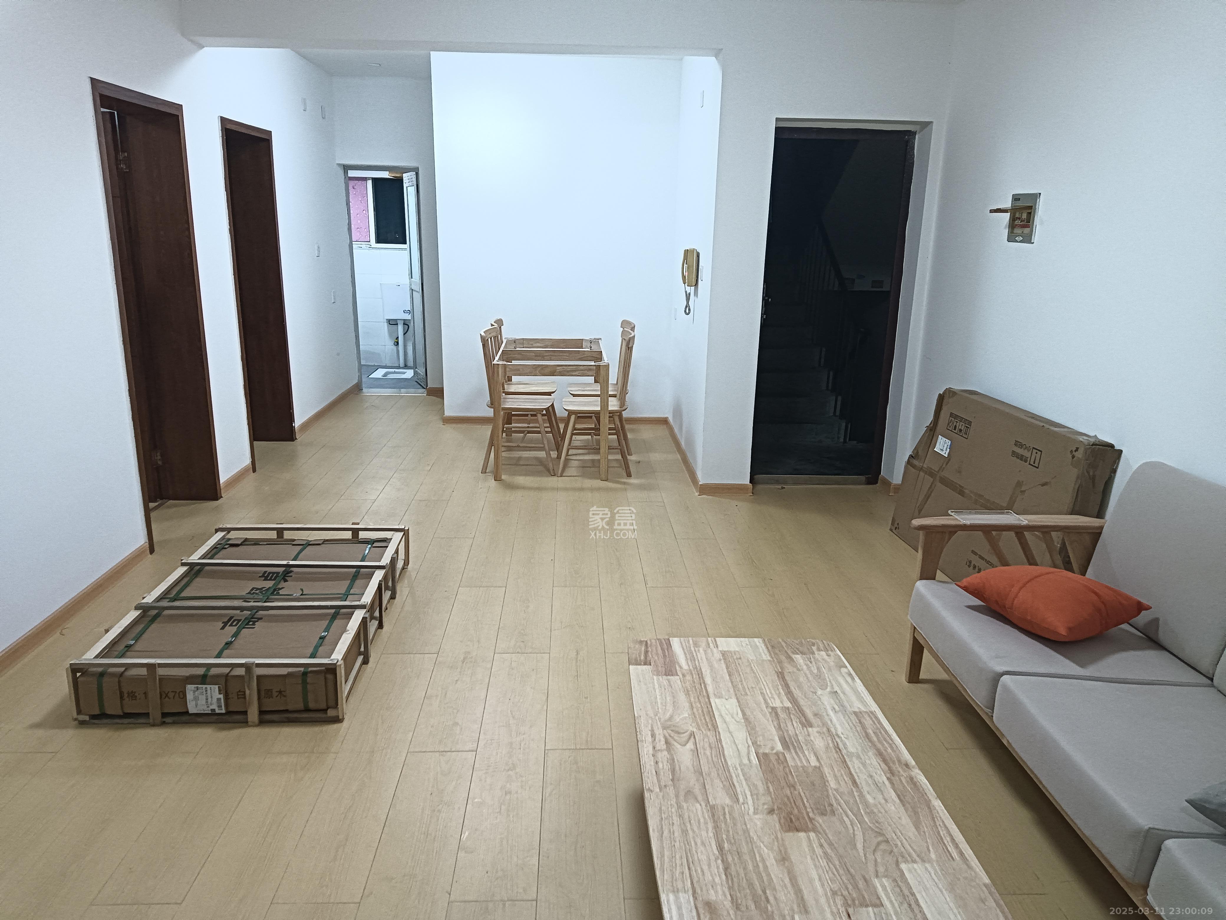 御景龙城  2室2厅1卫   1500.00元/月室内图