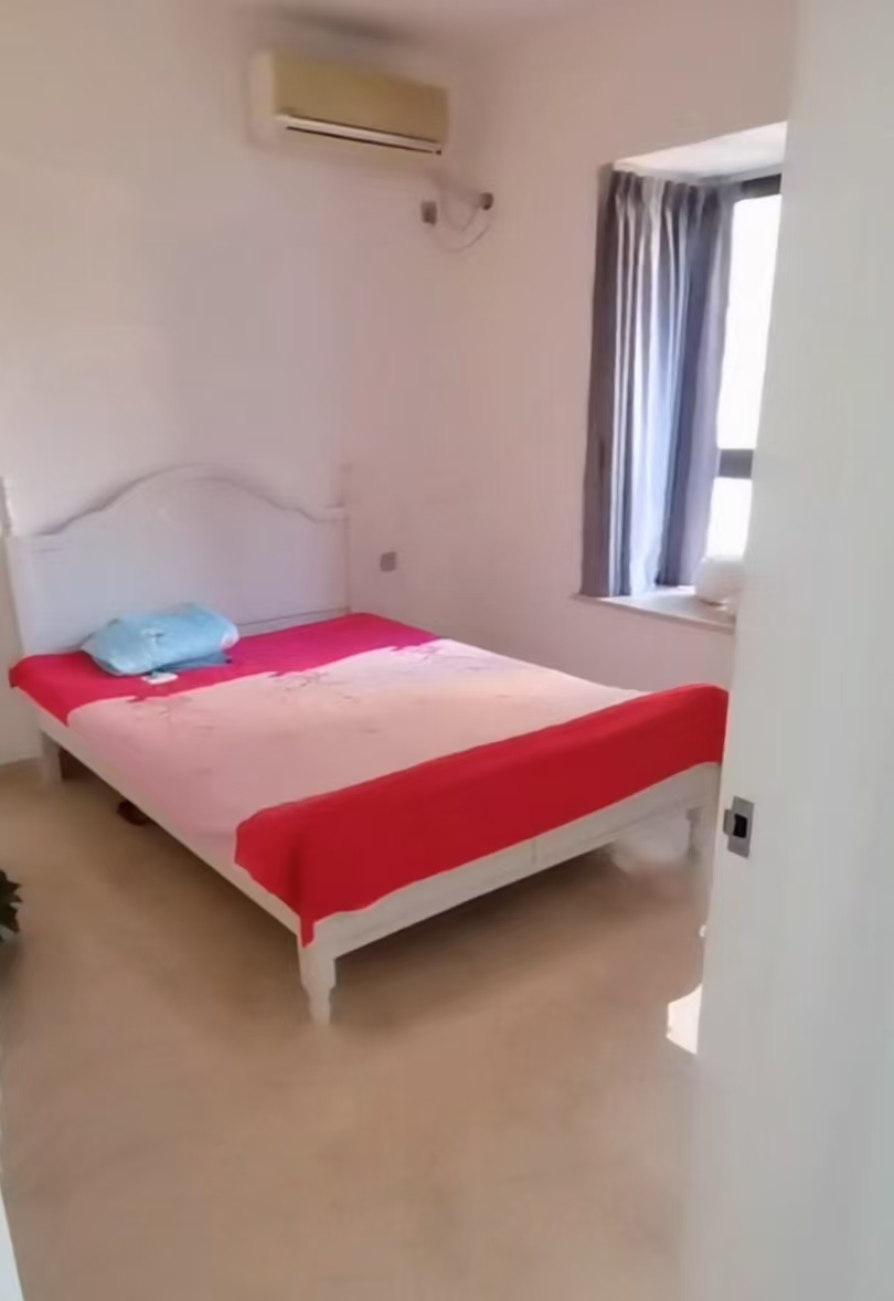 港岛花园 3室2厅2卫 230.0万 港岛花园 3室2厅2卫 230.0万室内图