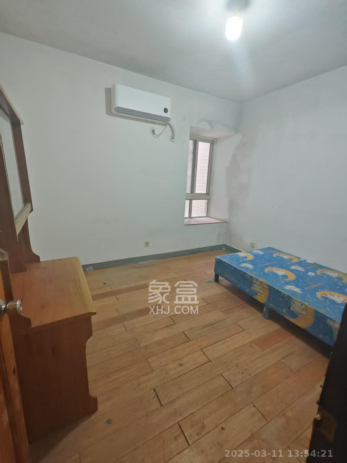 盛湘家园  3室2厅2卫    1800.0元/月 盛湘家园  3室2厅2卫    1800.0元/月室内图1