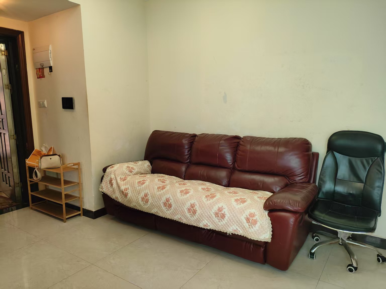 恒大绿洲  2室1厅1卫    38.0万 恒大绿洲  2室1厅1卫    38.0万室内图