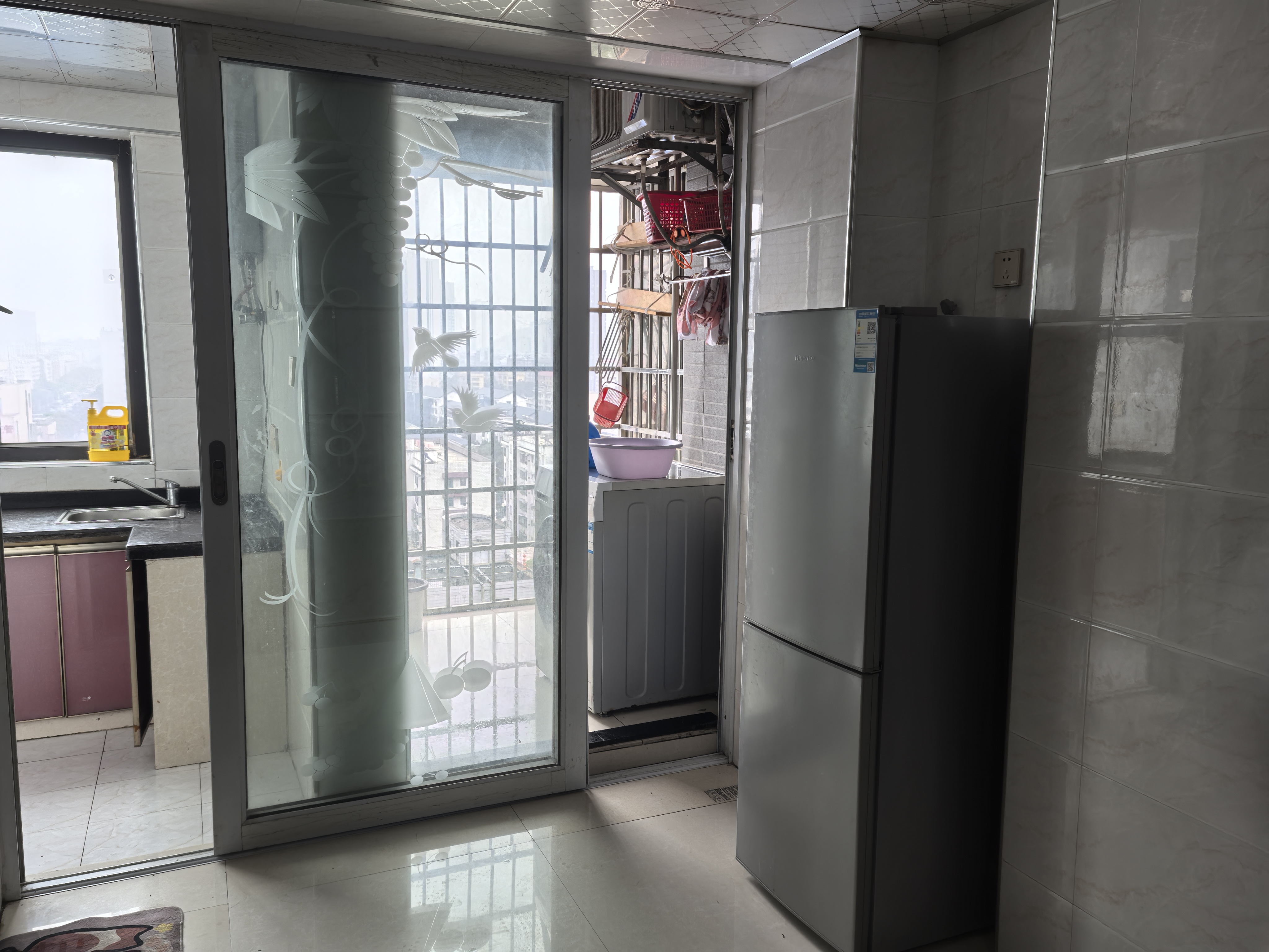 龙泰上品 1室1厅1卫 800.0元/月 龙泰上品 1室1厅1卫 800.0元/月室内图