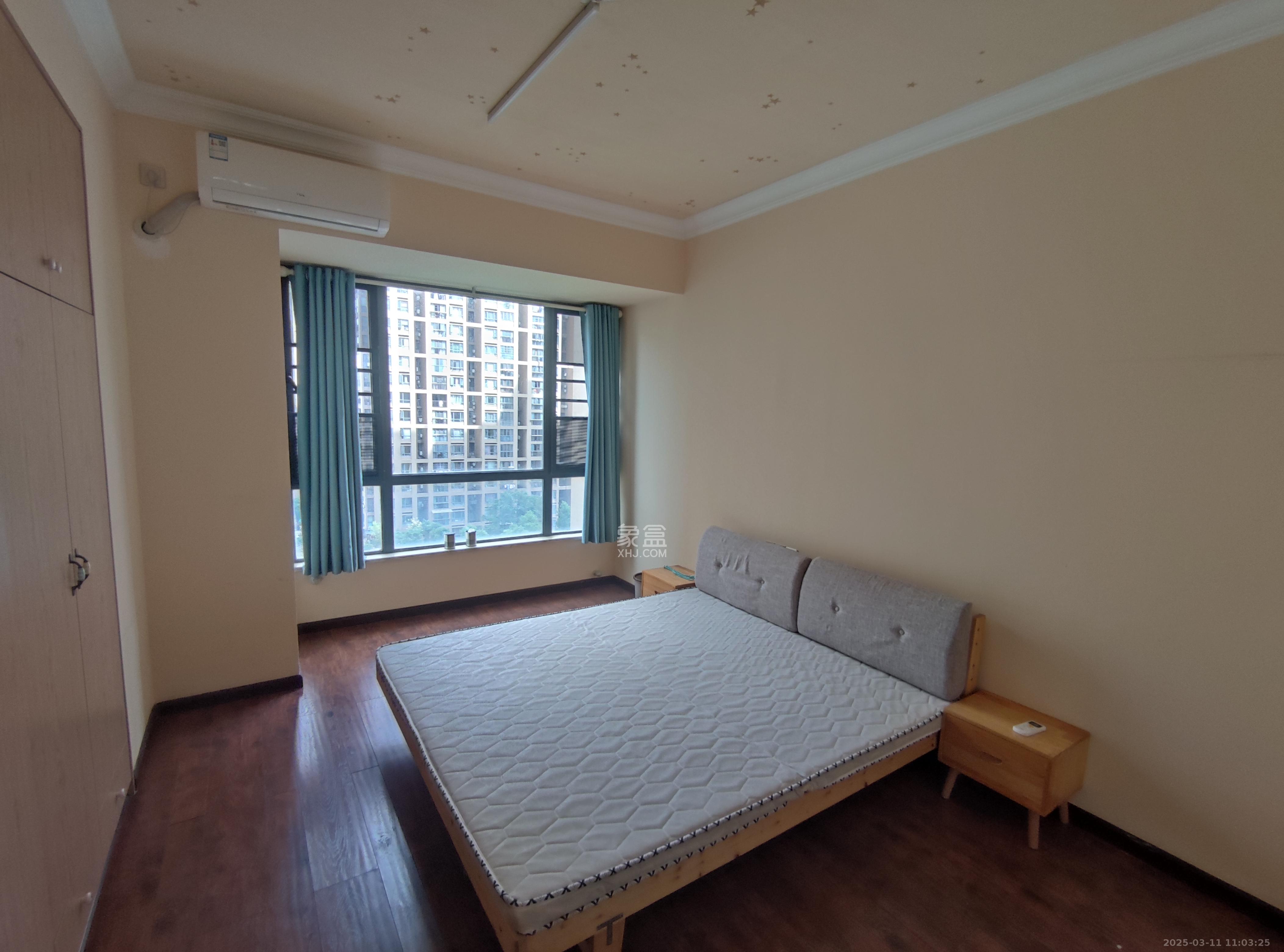 万博汇 4室2厅1卫 5200.0元/月 万博汇 4室2厅1卫 5200.0元/月室内图