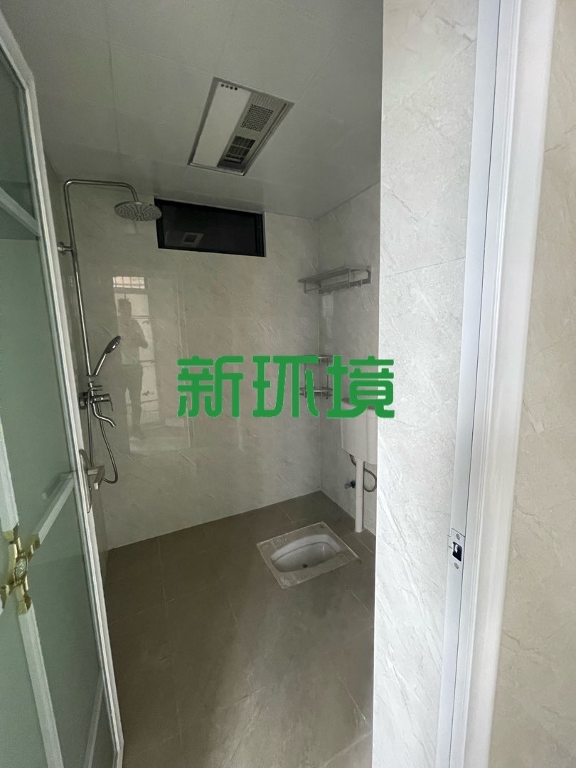 龙源华城  3室2厅2卫   89.80万客厅