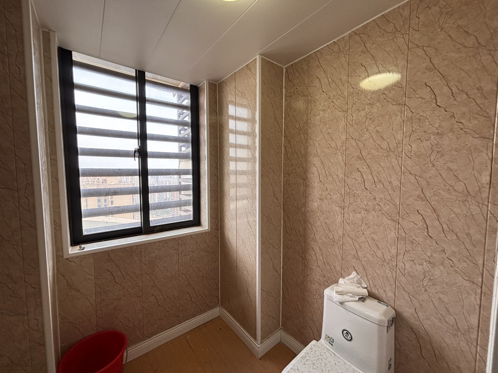 远大购物广场  2室2厅1卫    107.0万 远大购物广场  2室2厅1卫    107.0万室内图