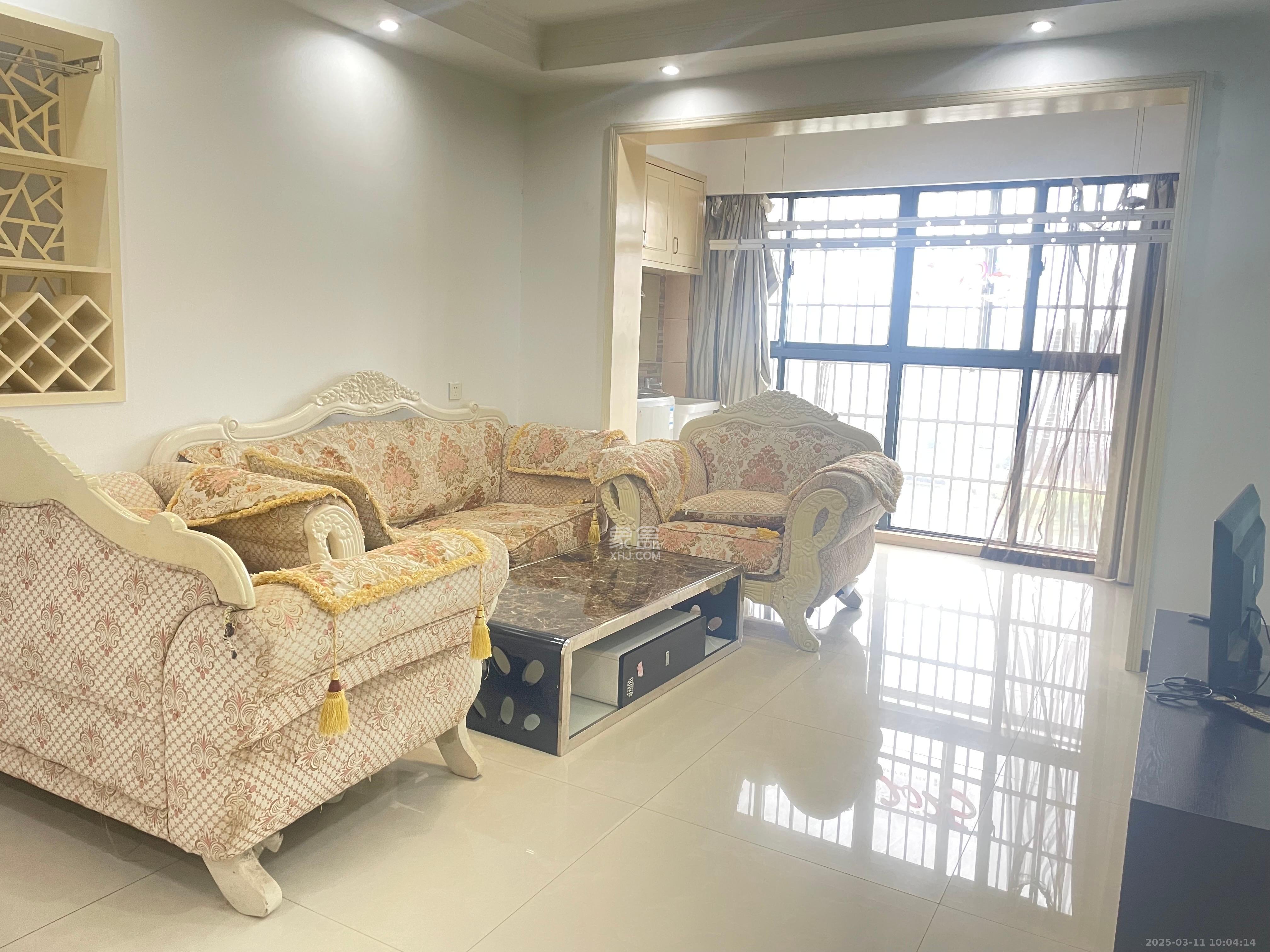 庄园心伽泊  2室2厅1卫   2200.00元/月室内图