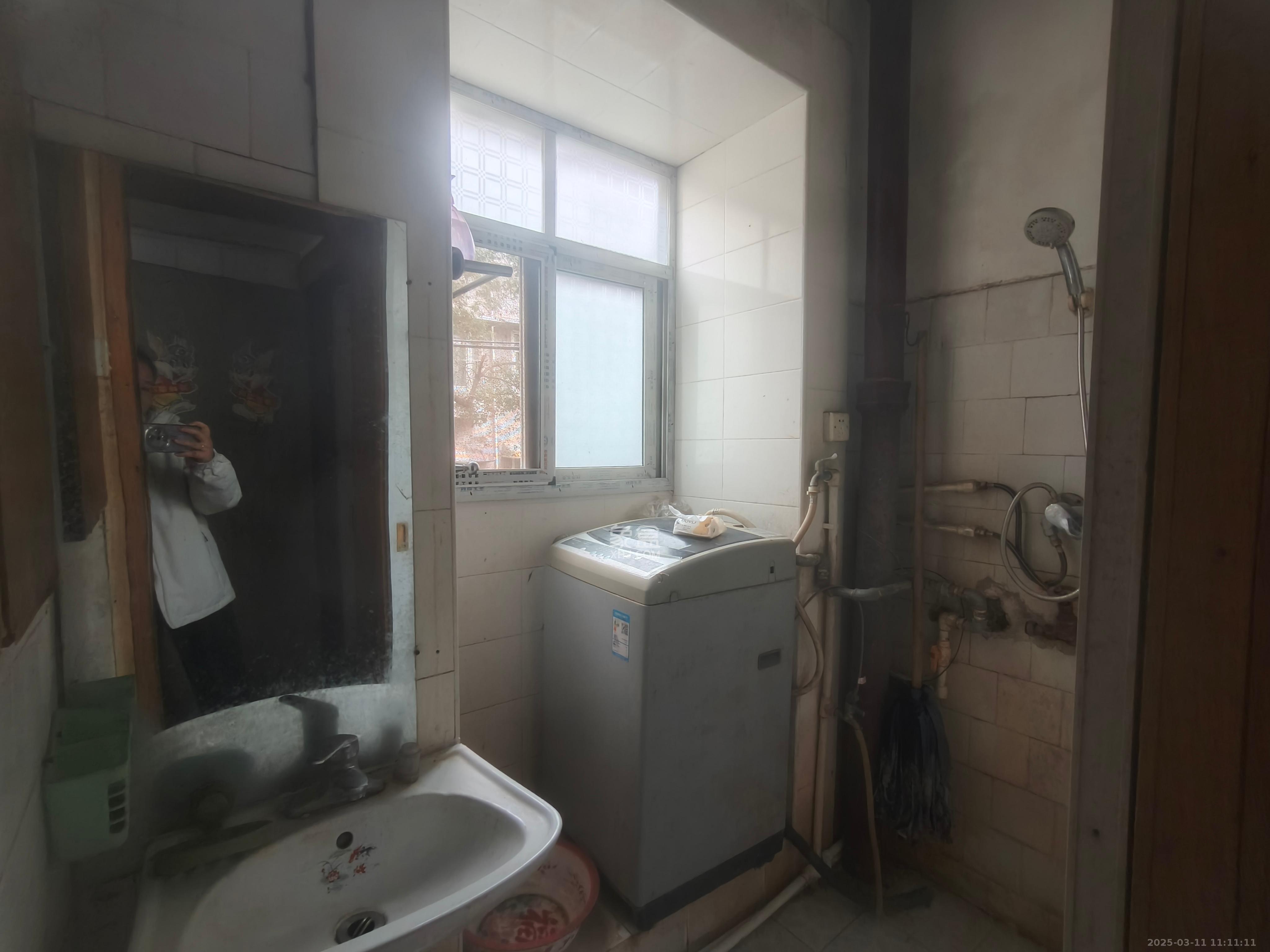 湖开小区（湖南开关厂宿舍）/南大桥社区  2室1厅1卫    1200.0元/月室内图