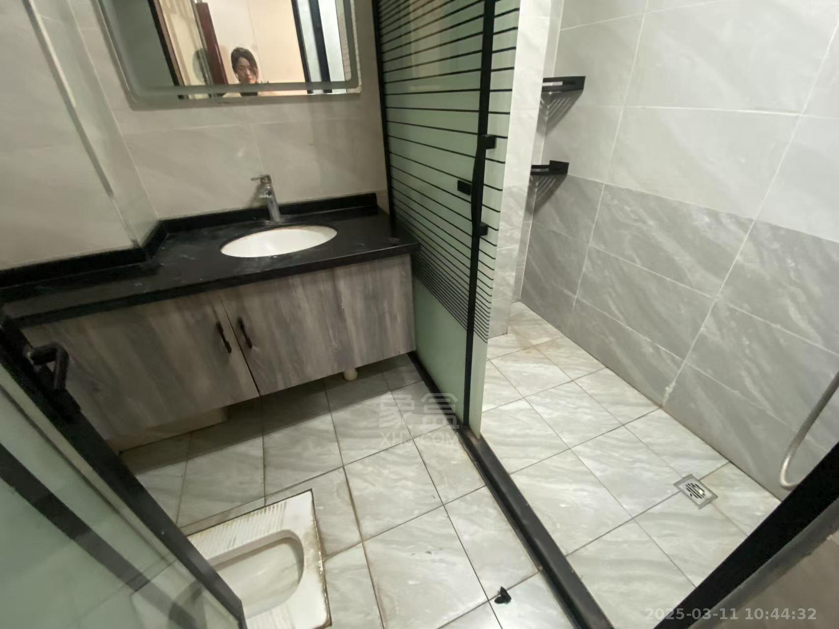 中泰财富湘江 1室1厅1卫 1500.0元/月 中泰财富湘江 1室1厅1卫 1500.0元/月室内图