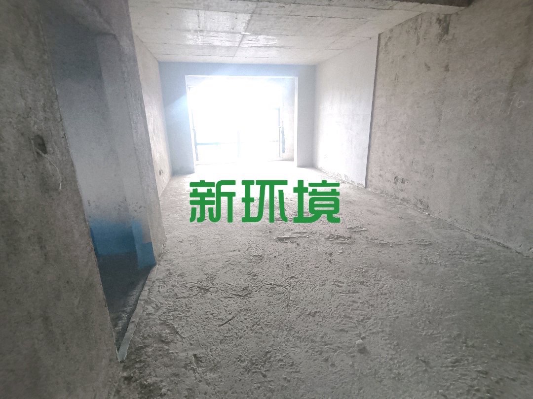 丽景天下二期  3室2厅2卫   68.00万客厅